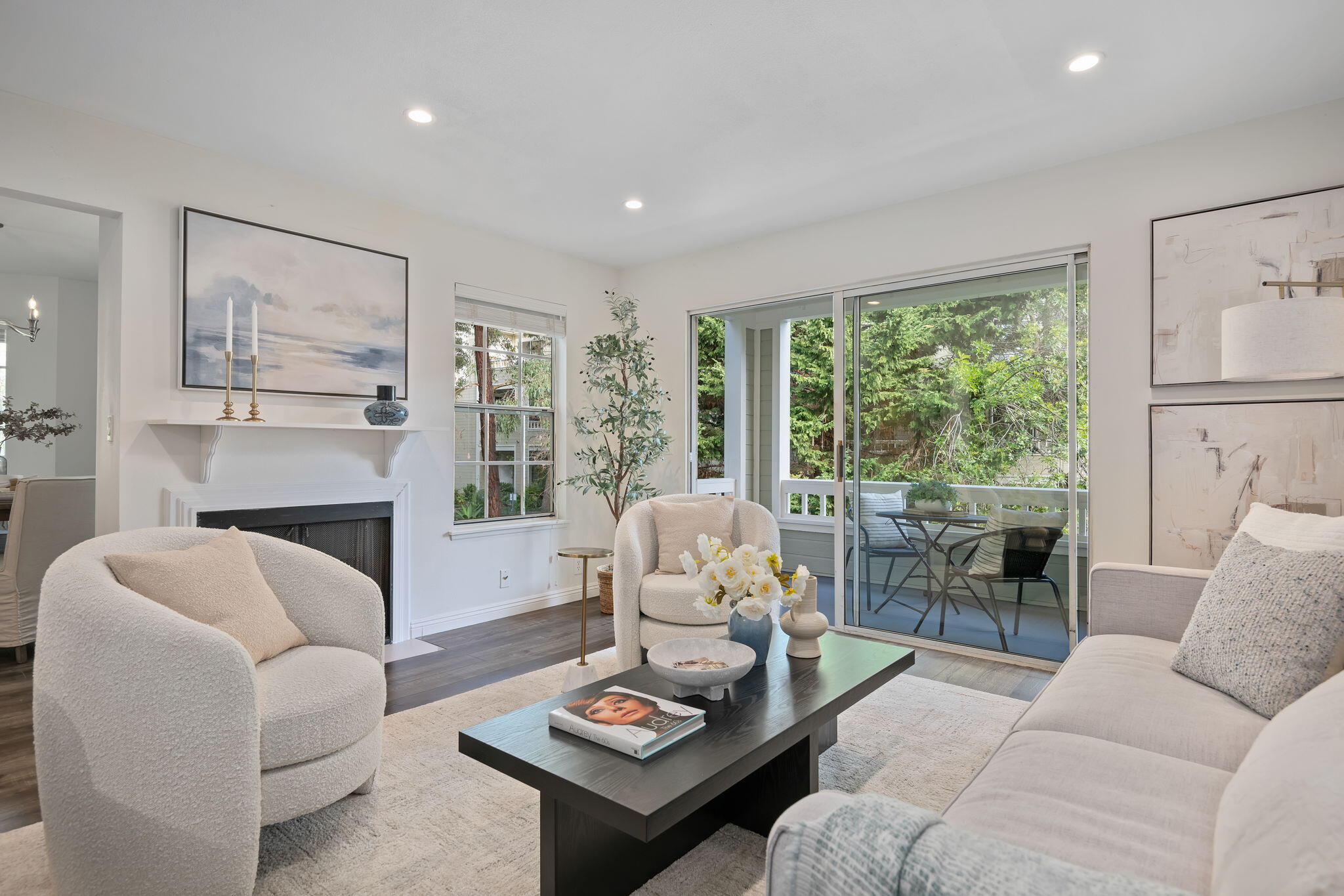 7634 Hollister Avenue 256