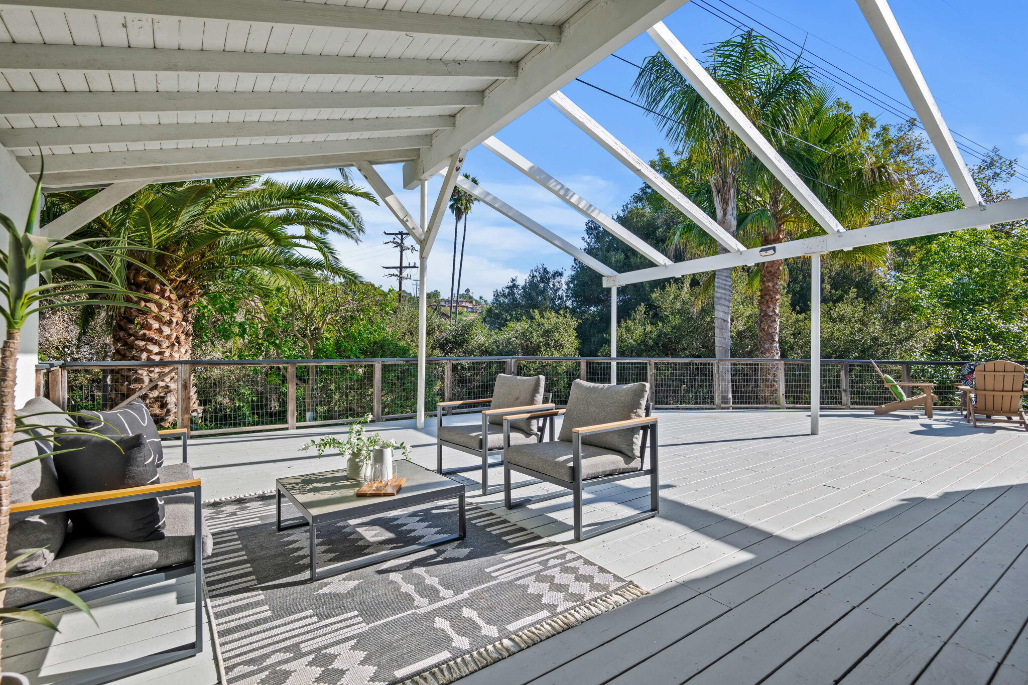 918 Crestwood Drive