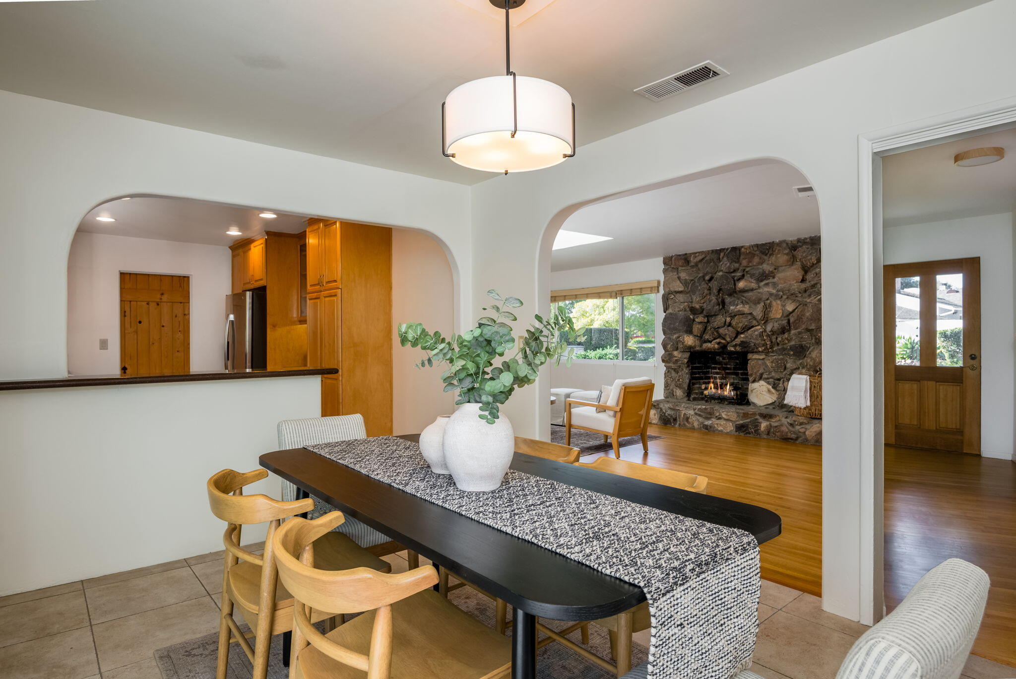 918 Crestwood Drive