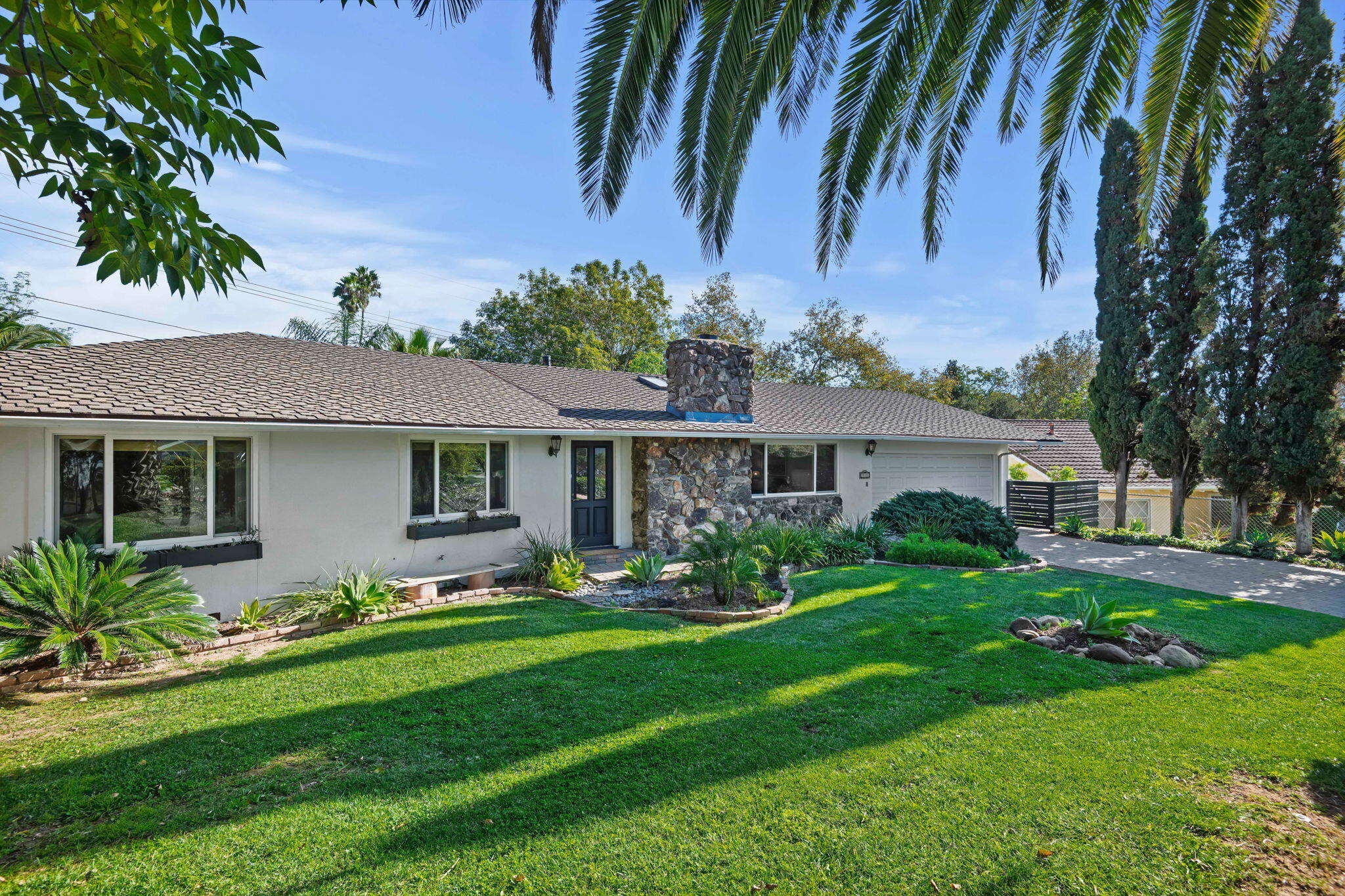 918 Crestwood Drive