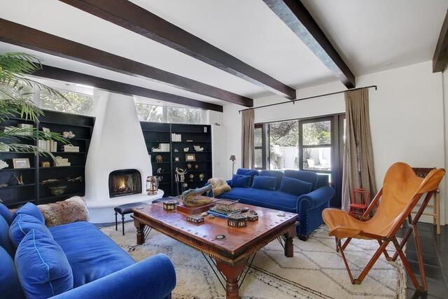 2084 Alisos Drive