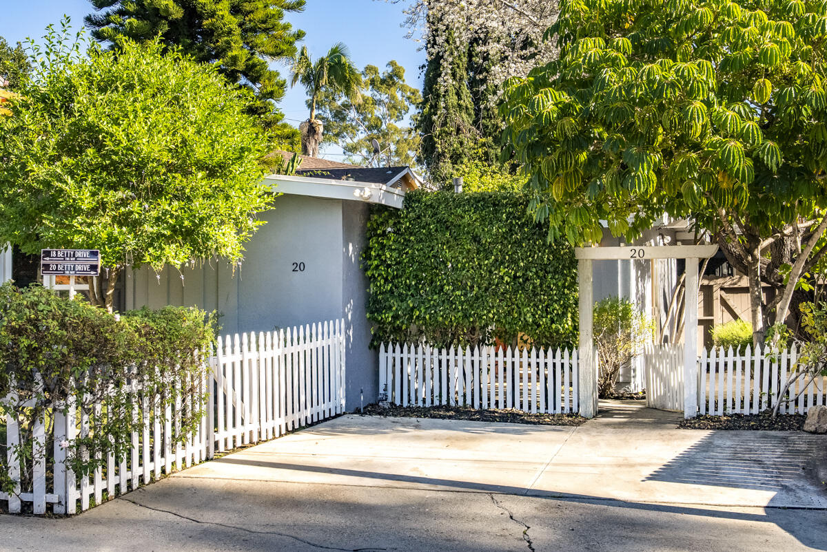 18-20 Betty Drive