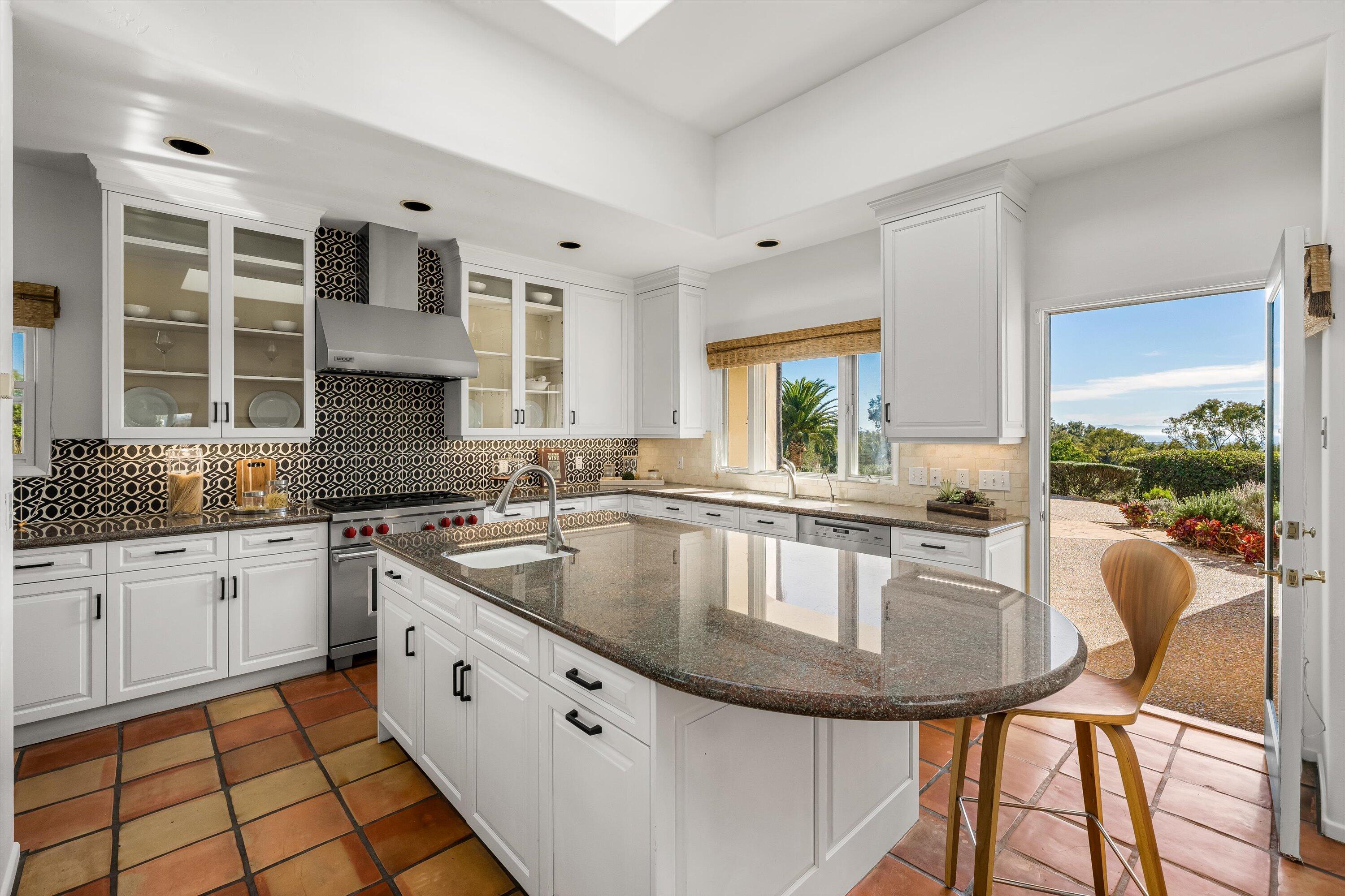 1045 Via Los Padres