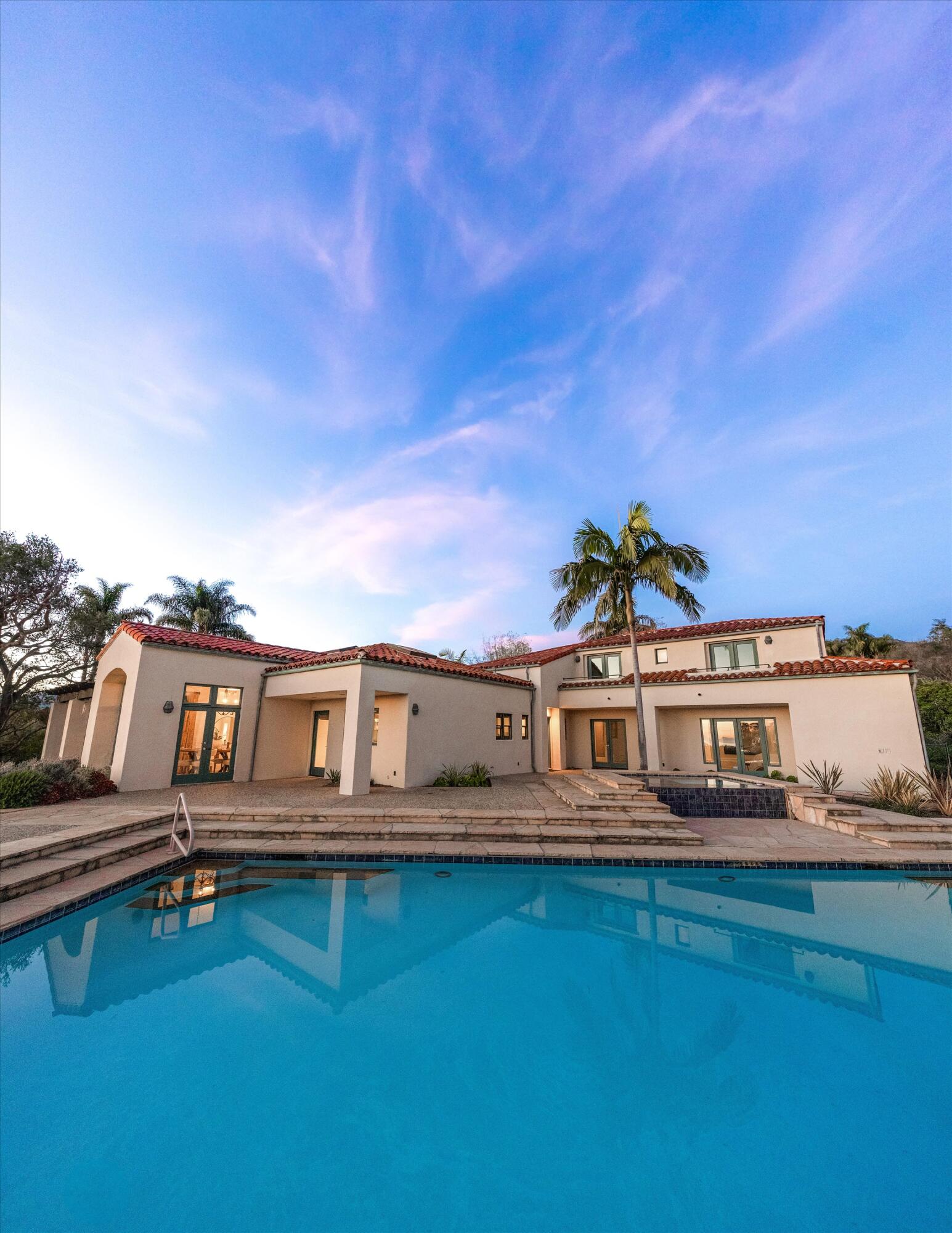 1045 Via Los Padres