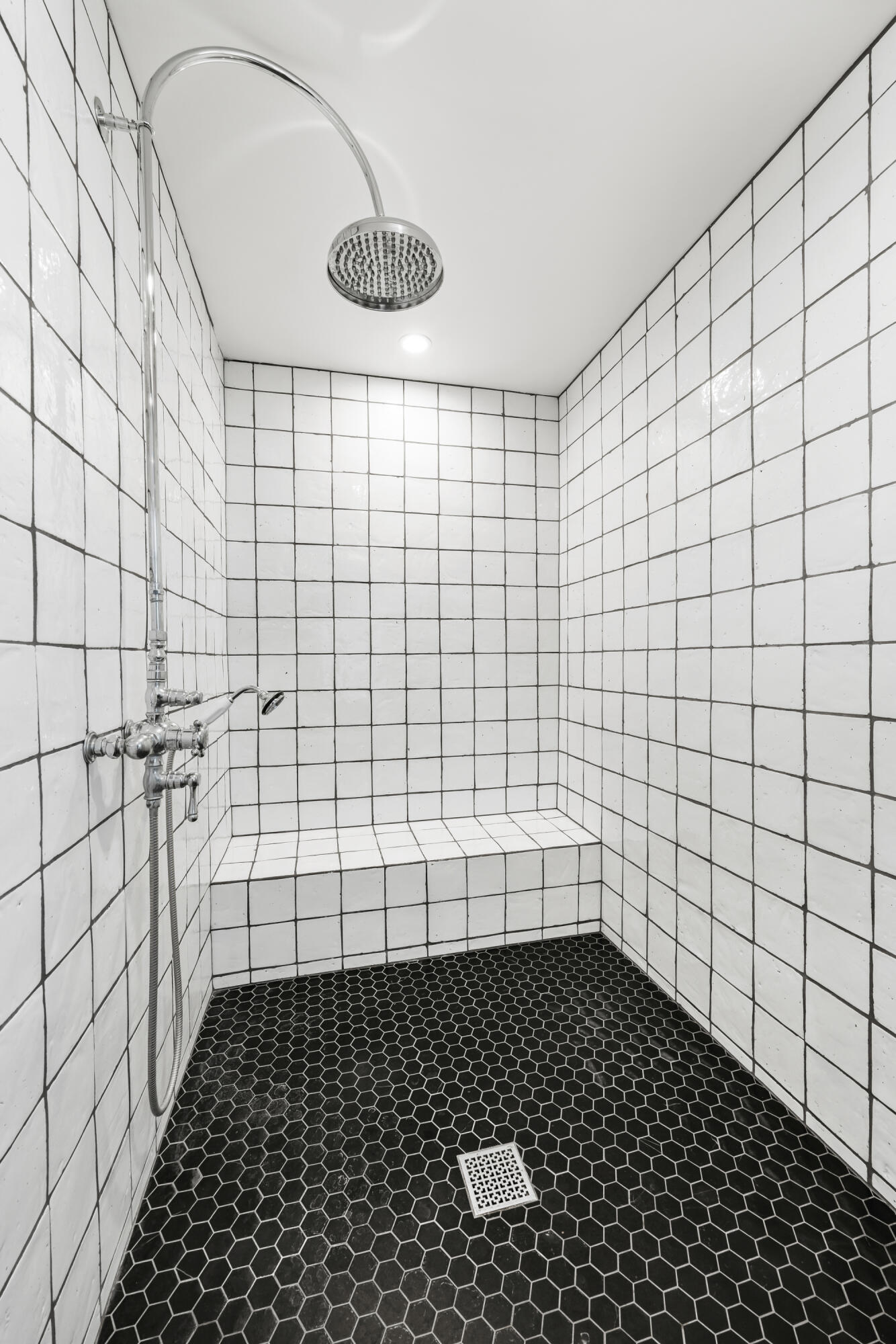 1226 Alameda Padre Serra