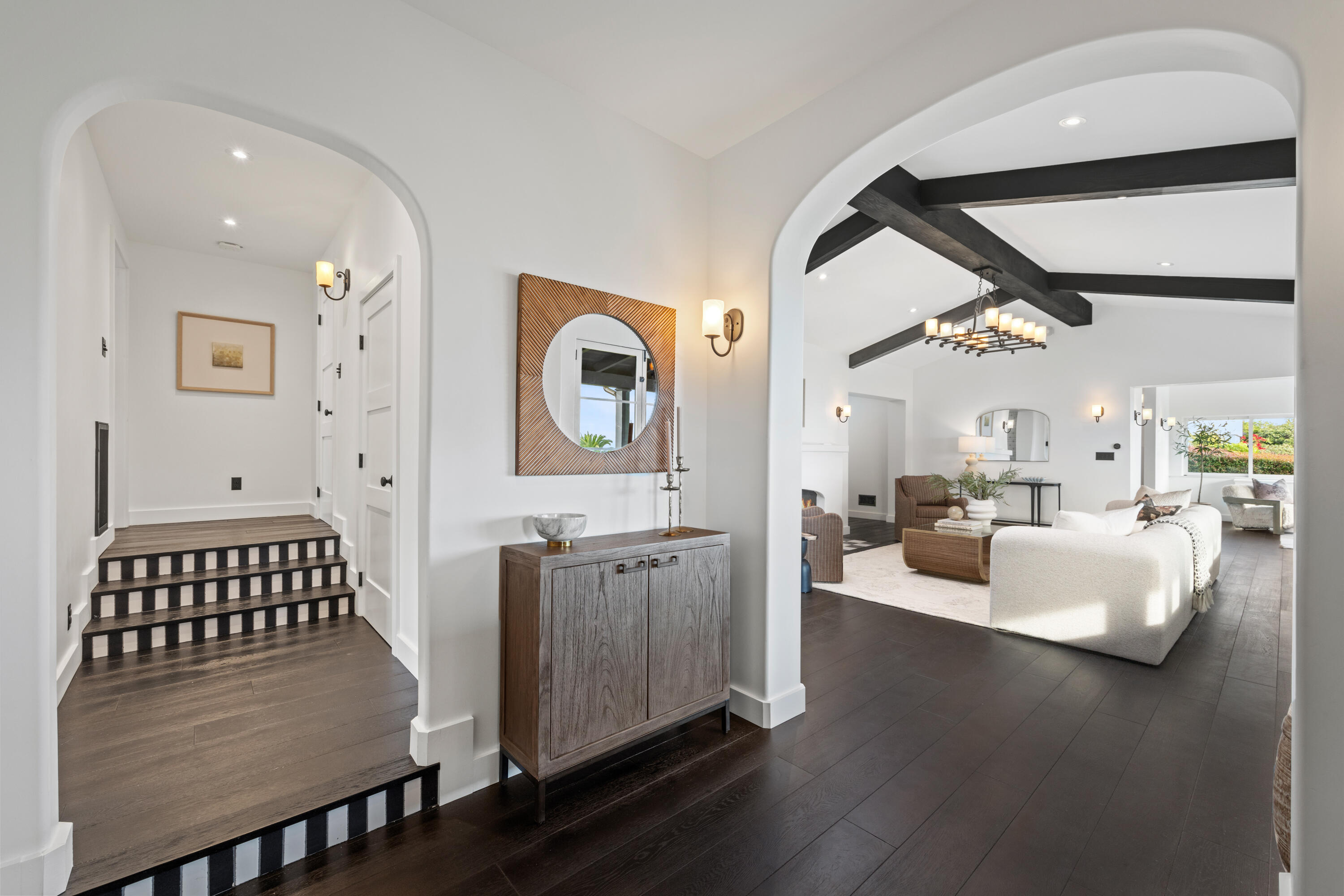 1226 Alameda Padre Serra