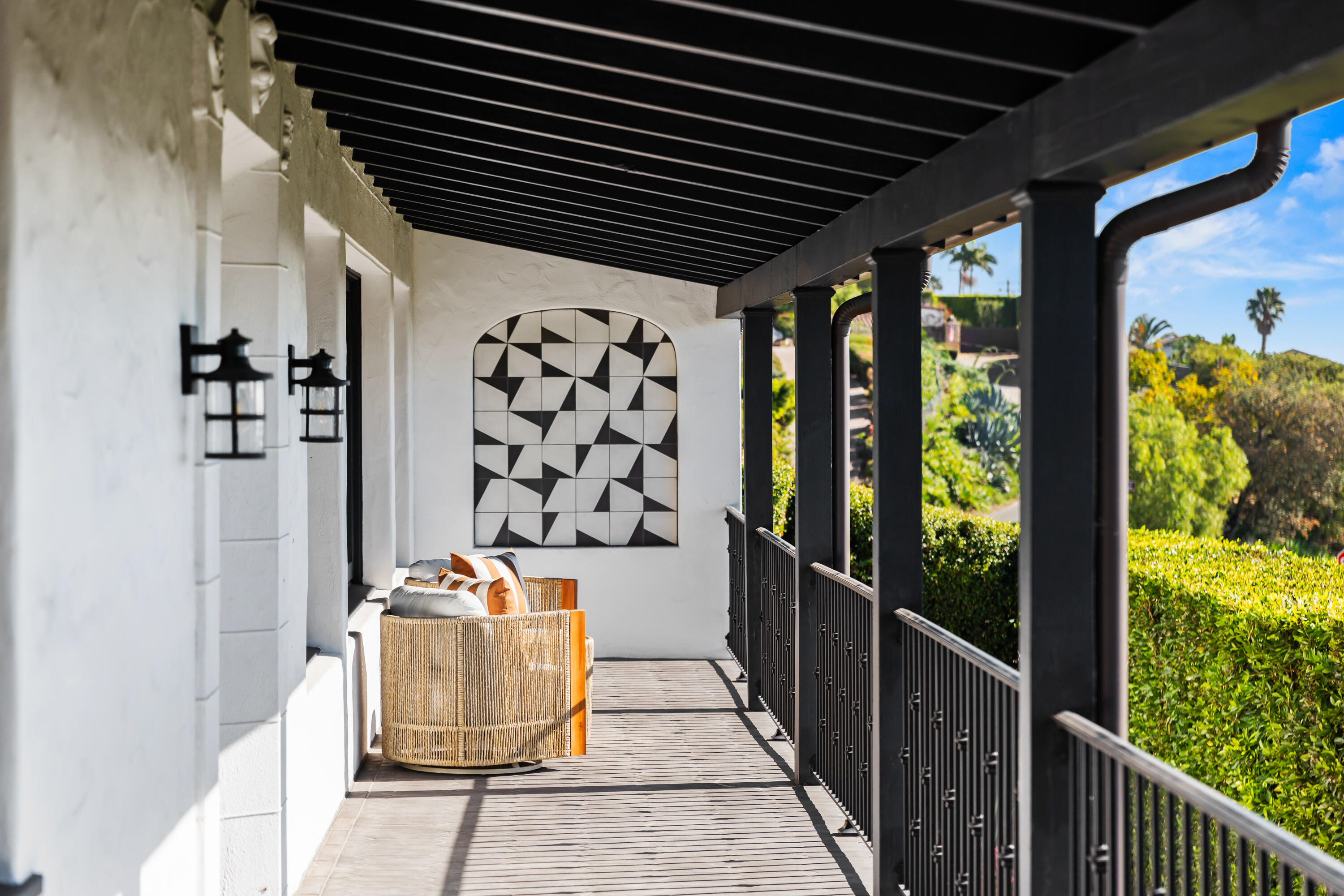 1226 Alameda Padre Serra