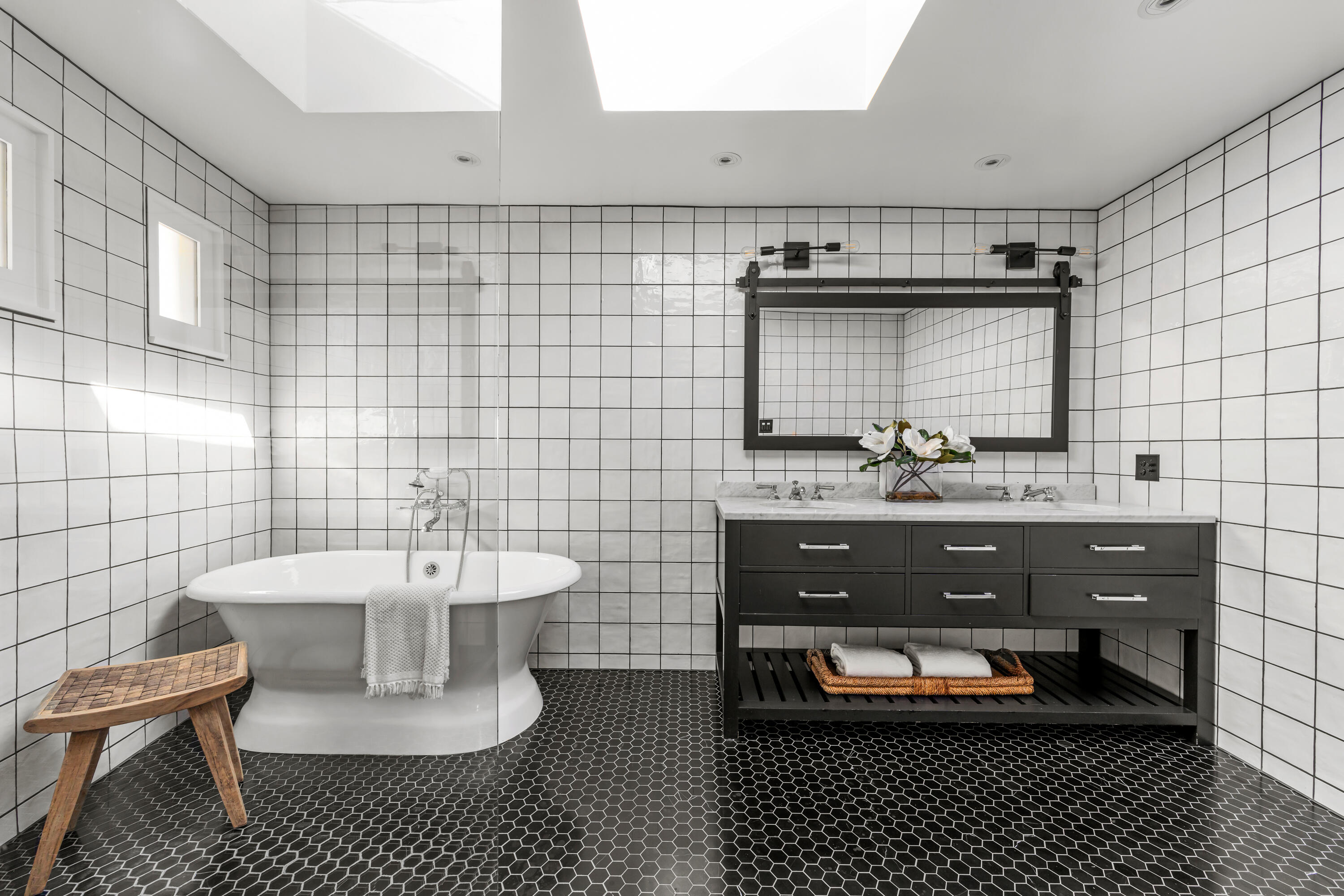 1226 Alameda Padre Serra