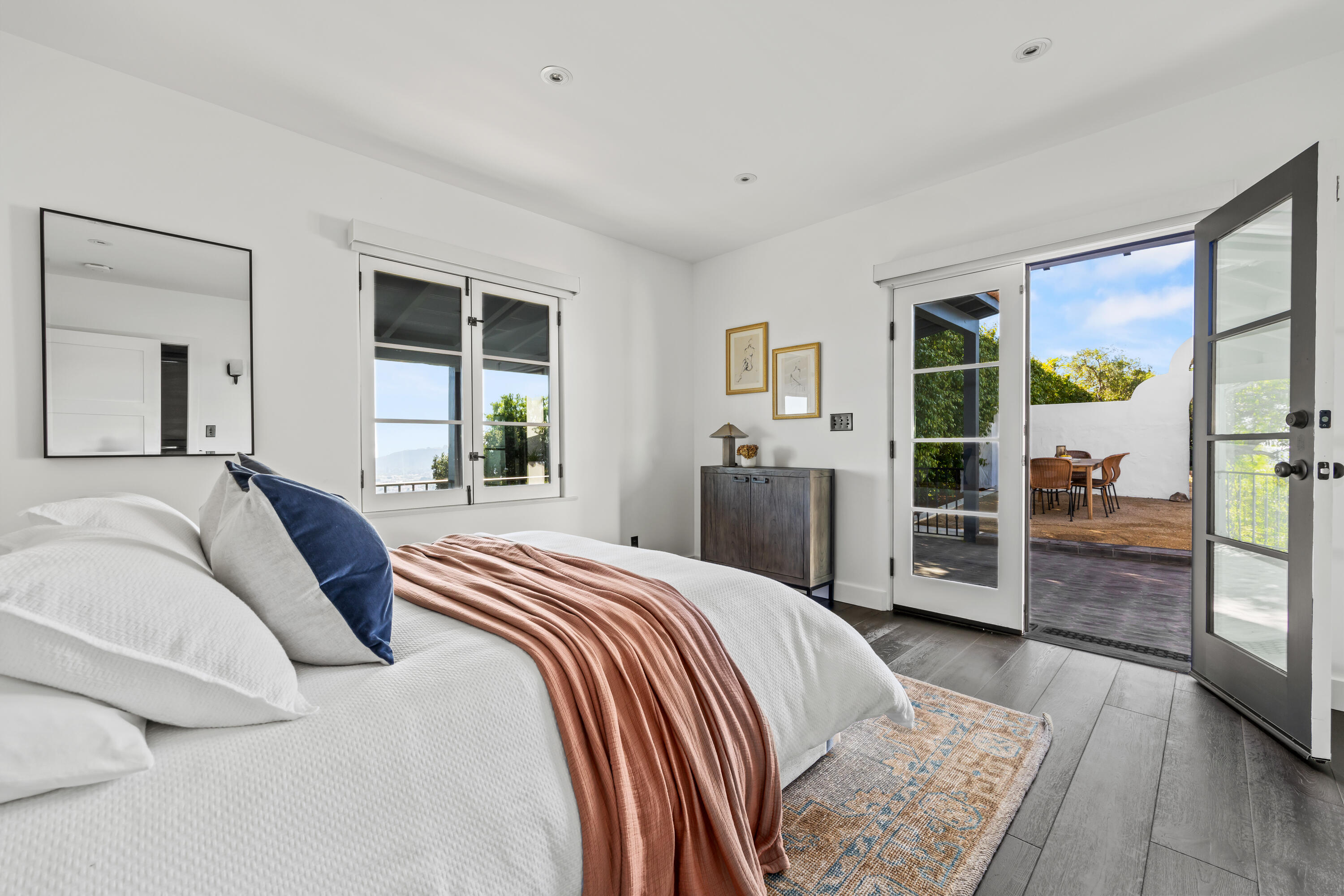 1226 Alameda Padre Serra