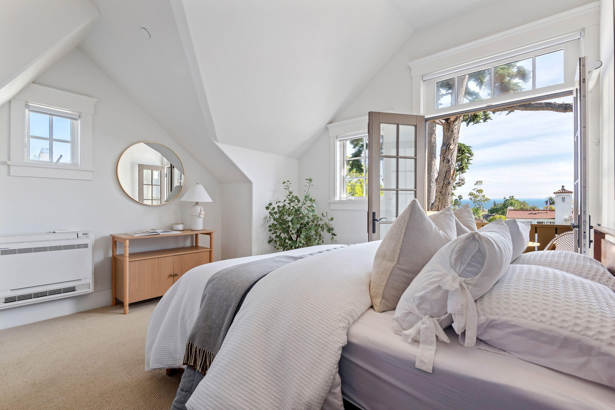 1428 Laguna Street B