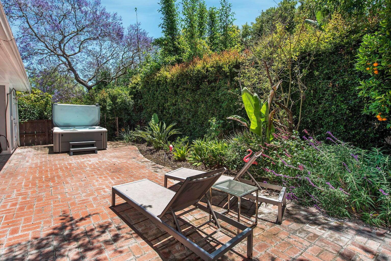 2919 La Combadura Road