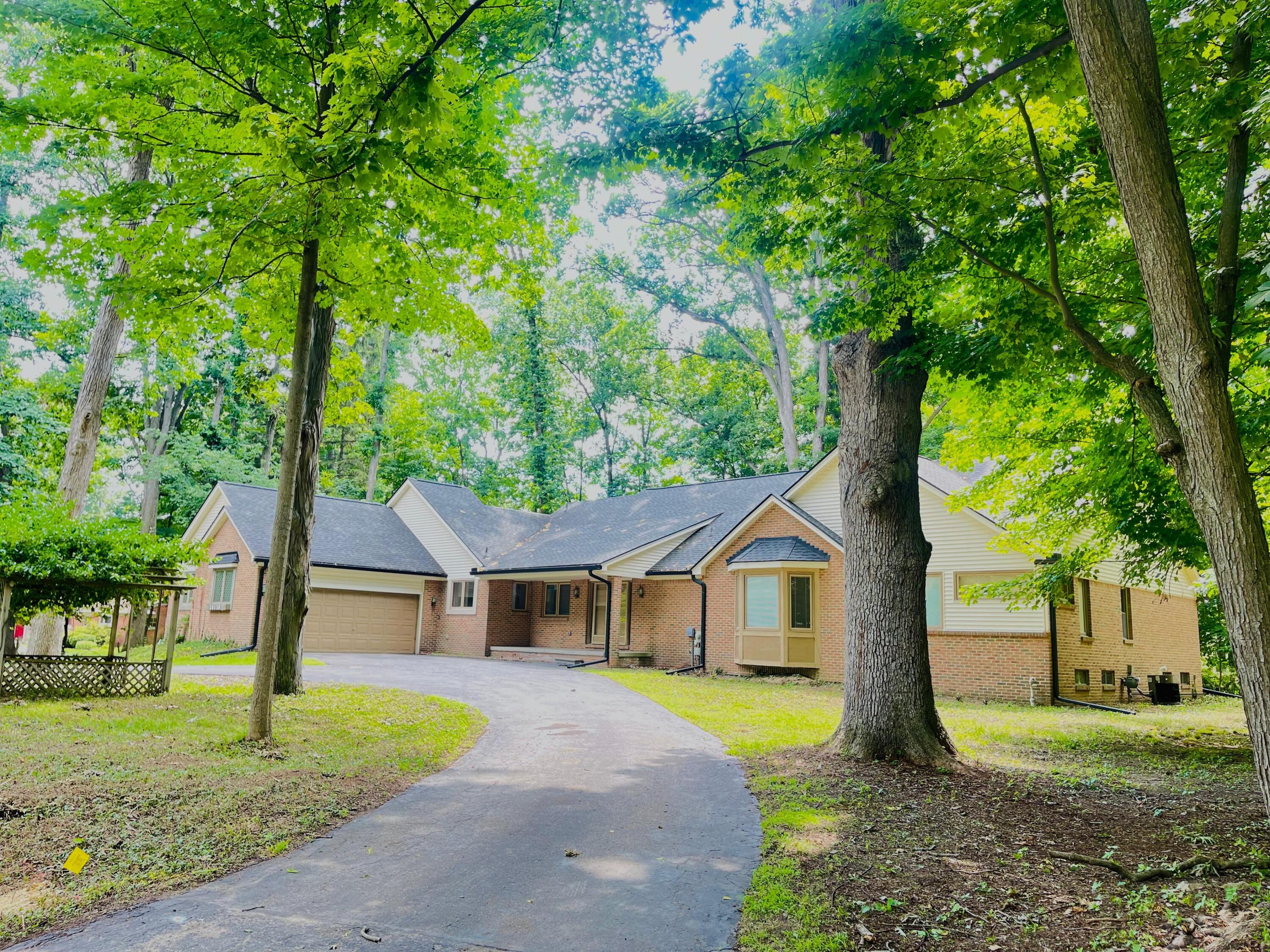 28118 Forestbrook Drive