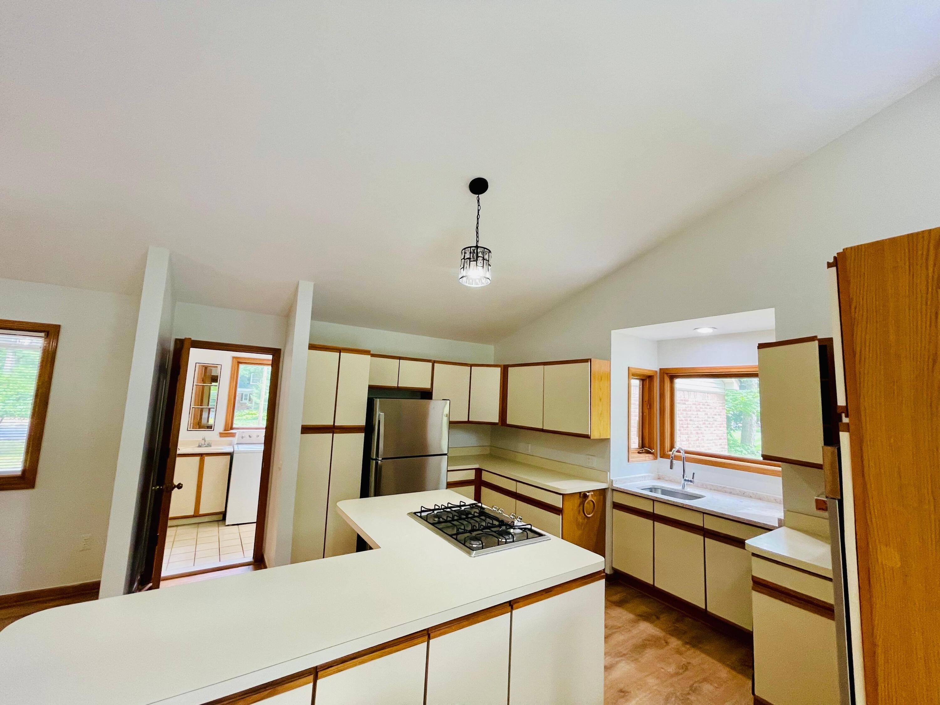 28118 Forestbrook Drive