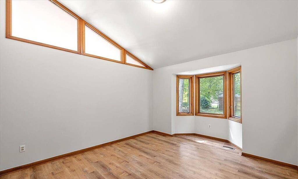 28118 Forestbrook Drive