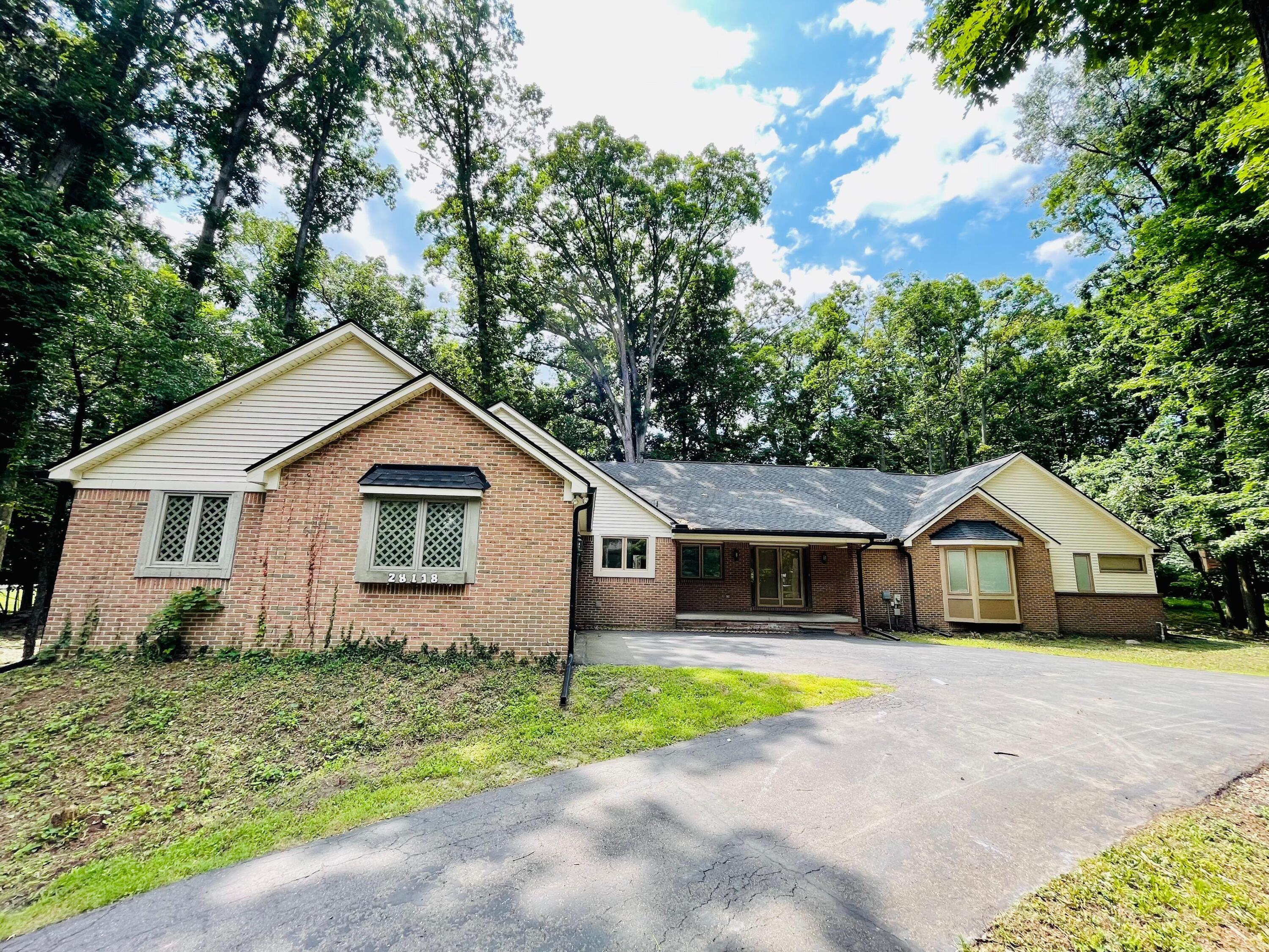 28118 Forestbrook Drive