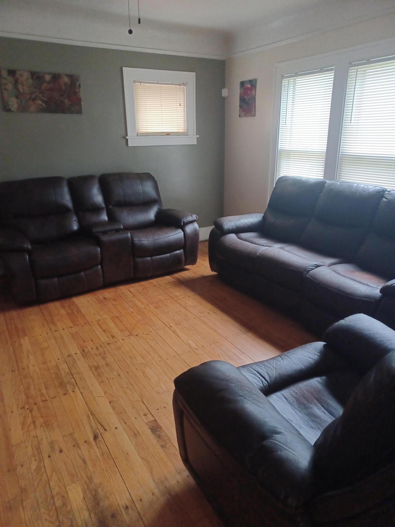 18304 Fenton Street