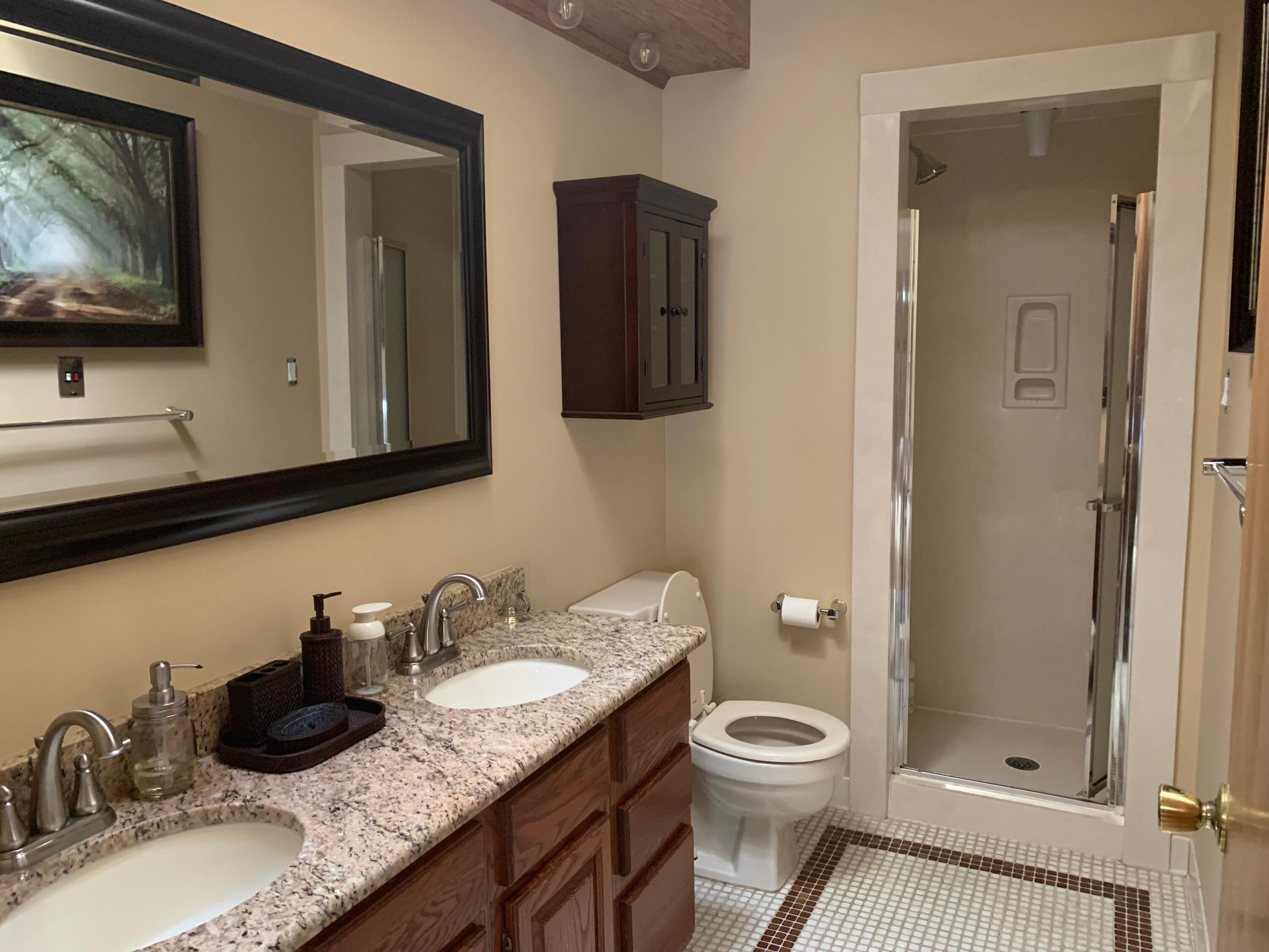 3275 Chickering Lane