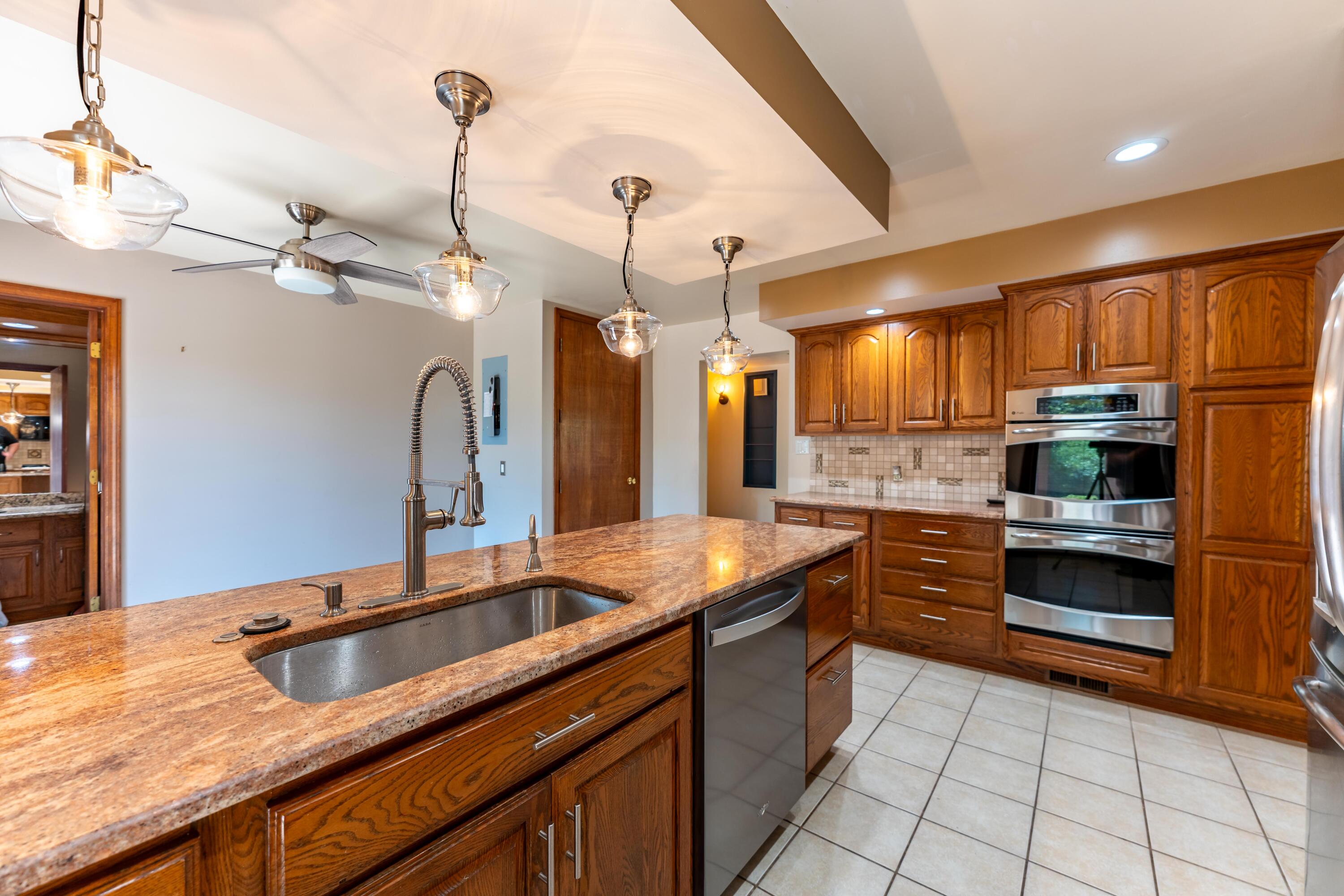 3275 Chickering Lane
