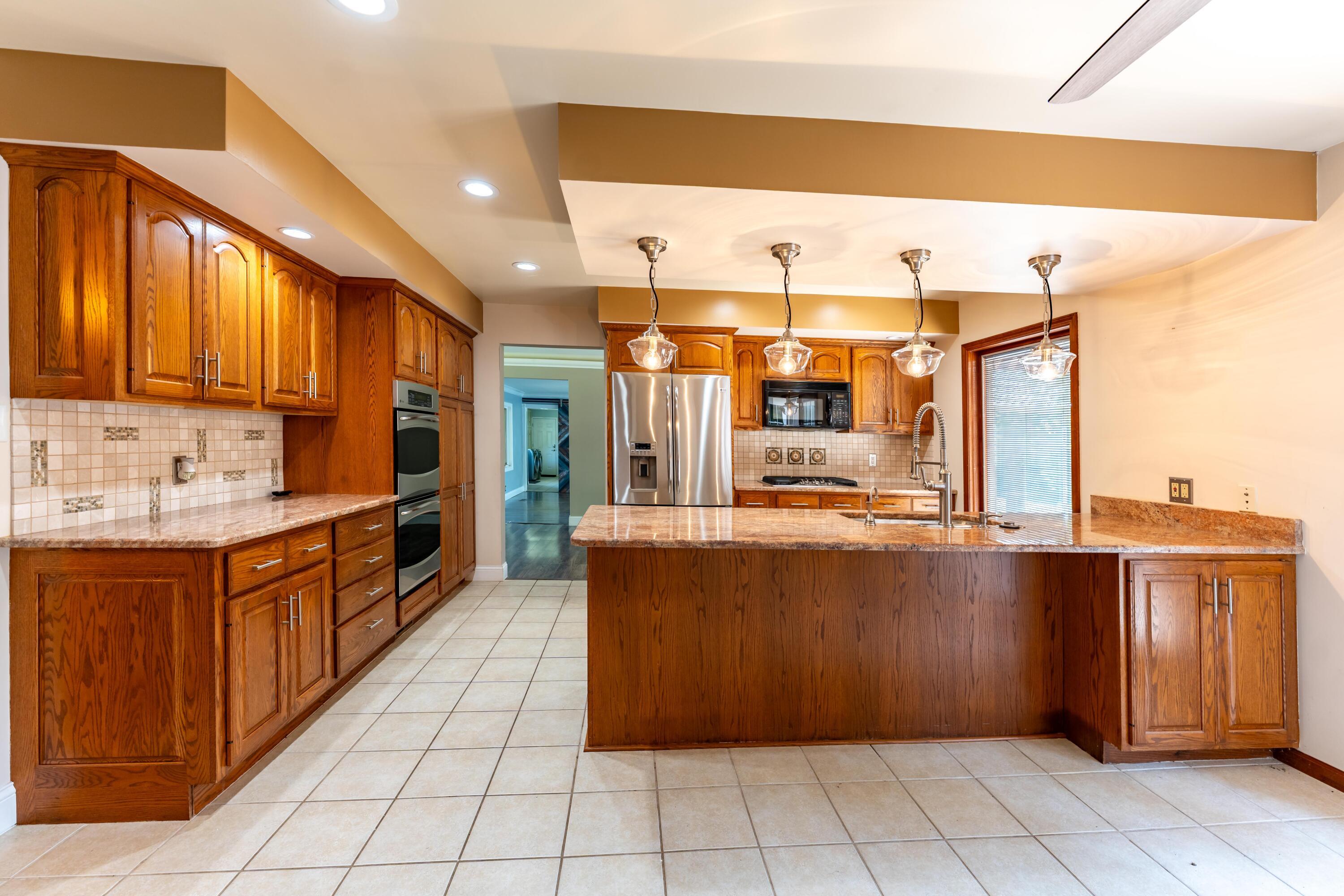 3275 Chickering Lane