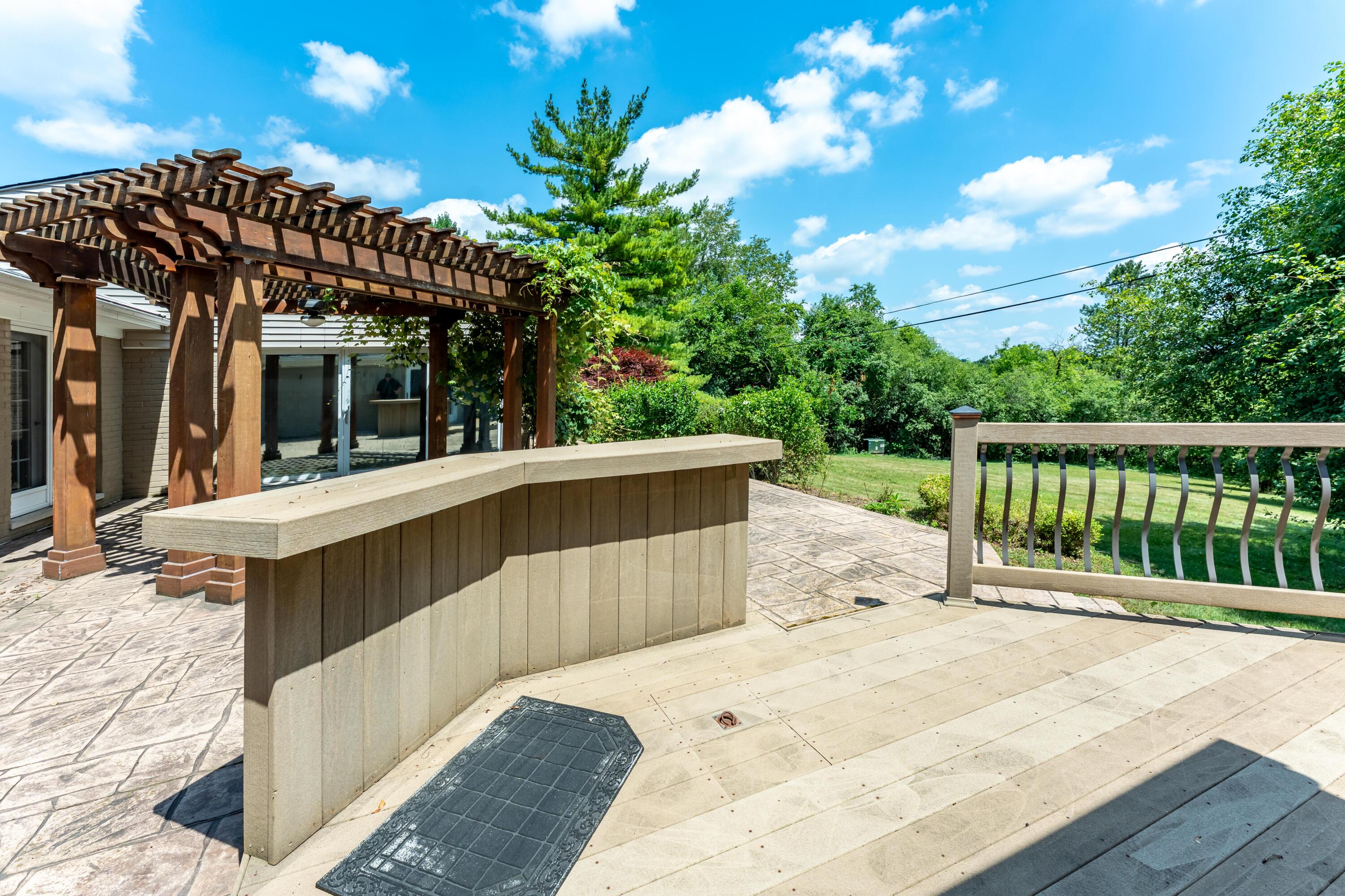 3275 Chickering Lane