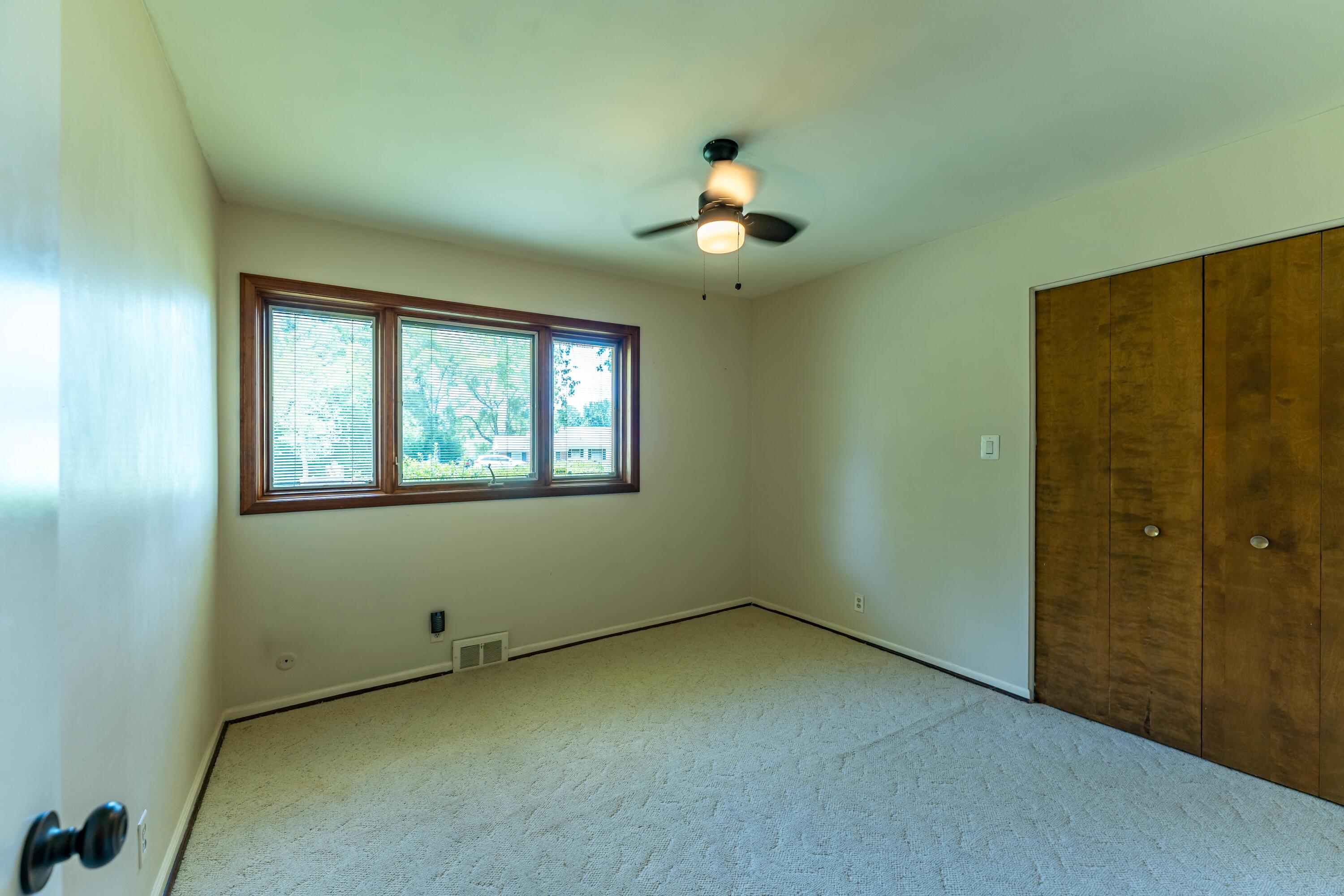 3275 Chickering Lane
