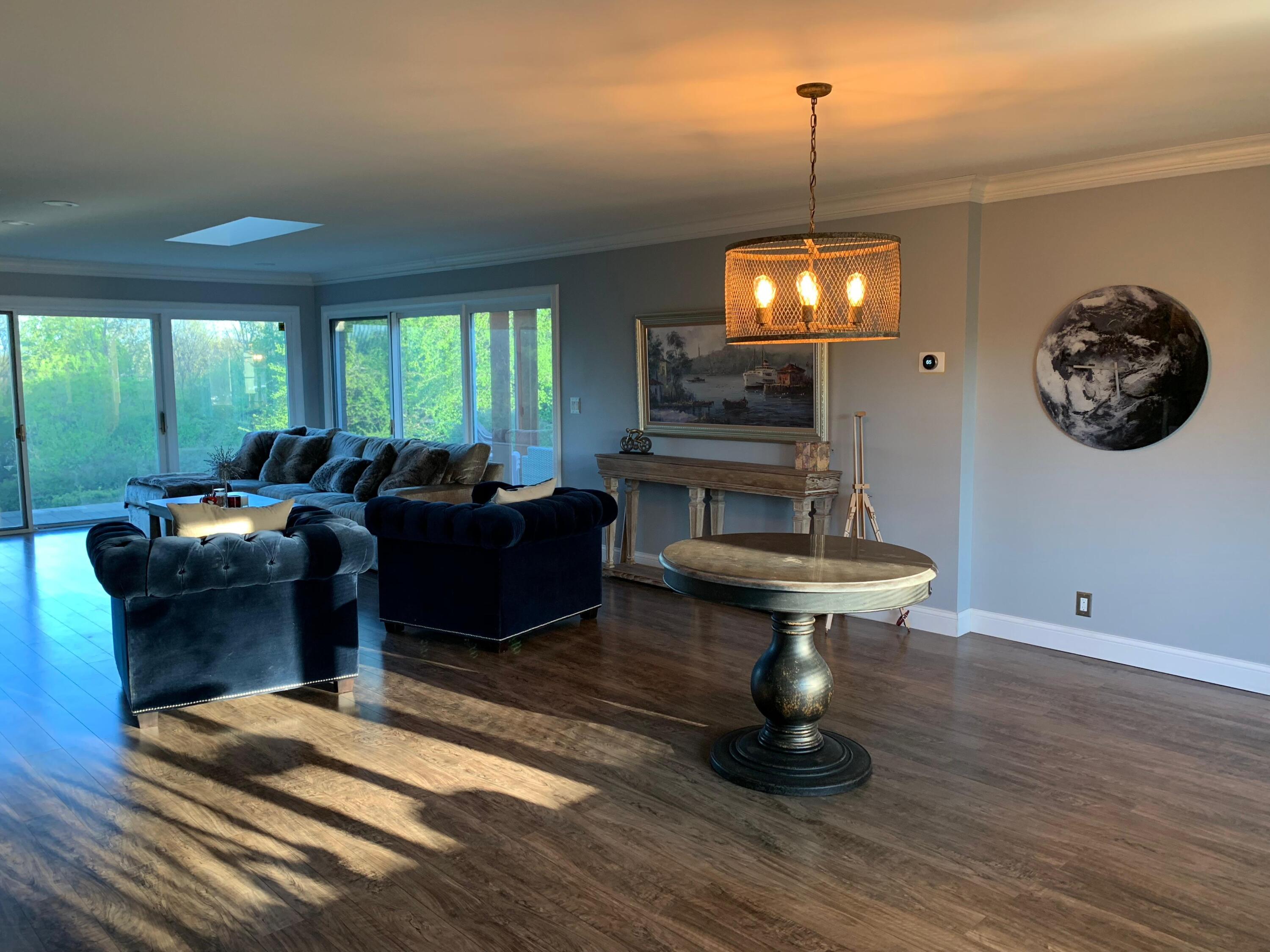 3275 Chickering Lane