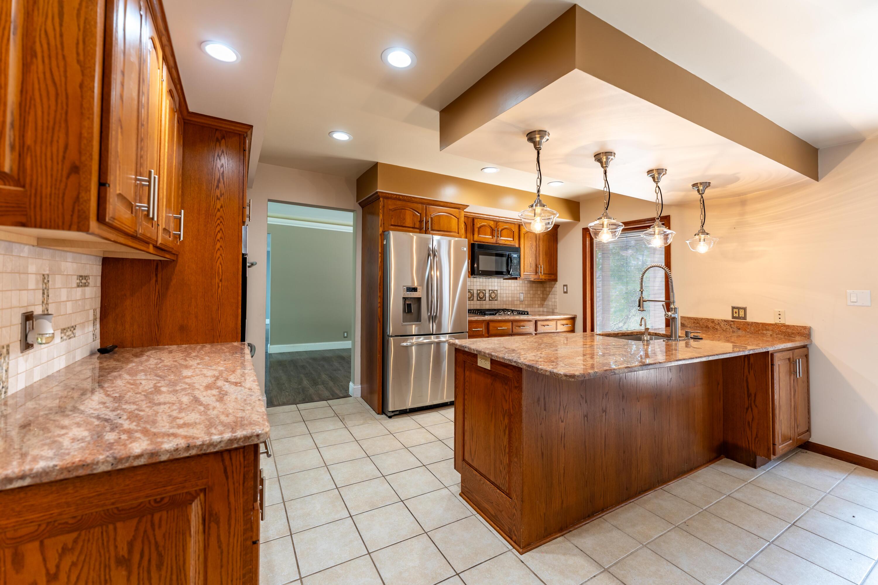 3275 Chickering Lane