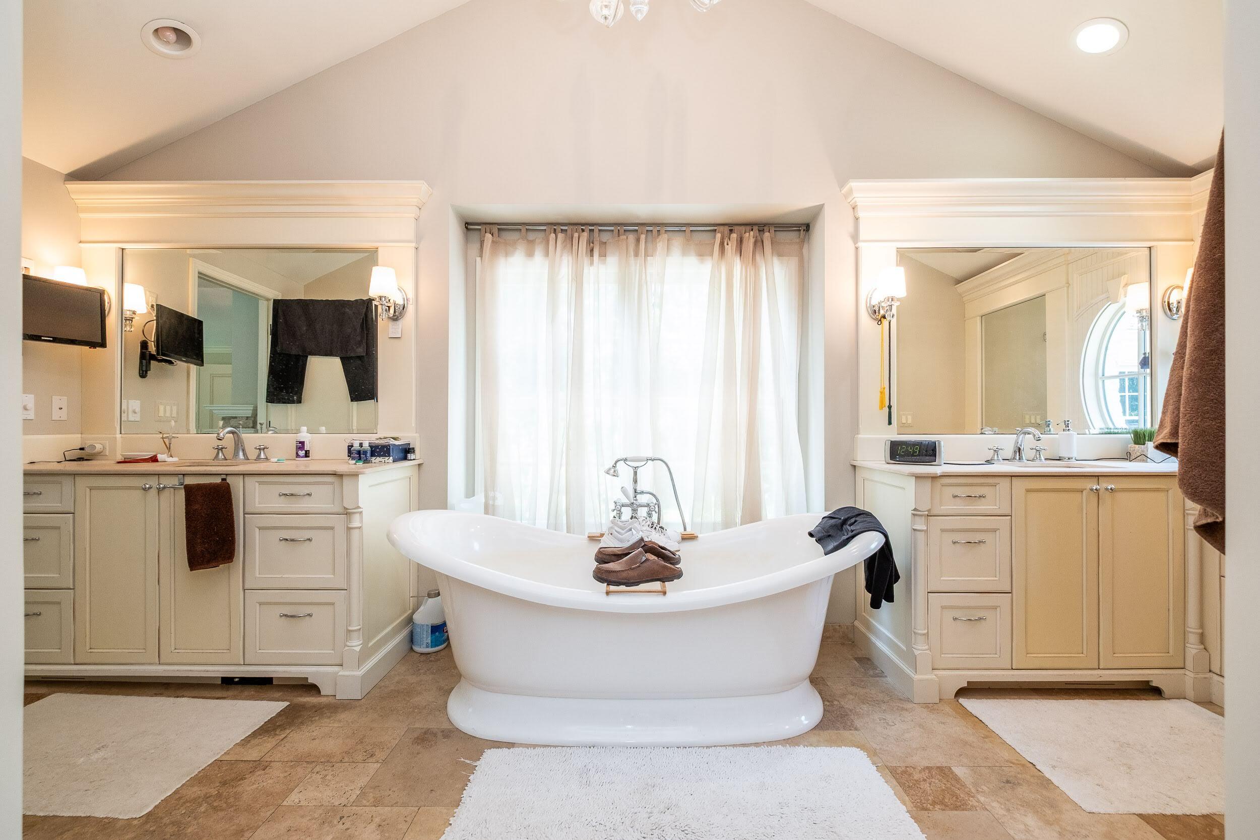 31677 Mountain View Road