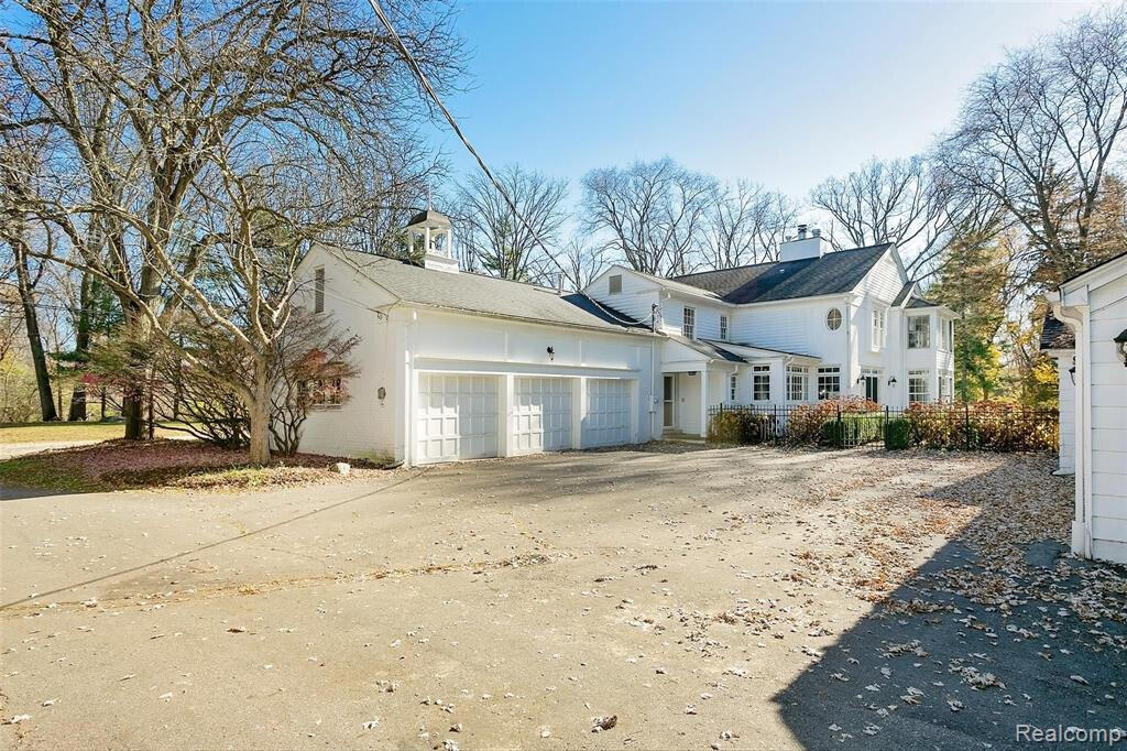 31677 Mountain View Road