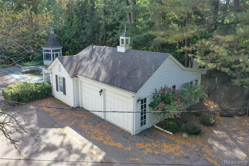 31677 Mountain View Road