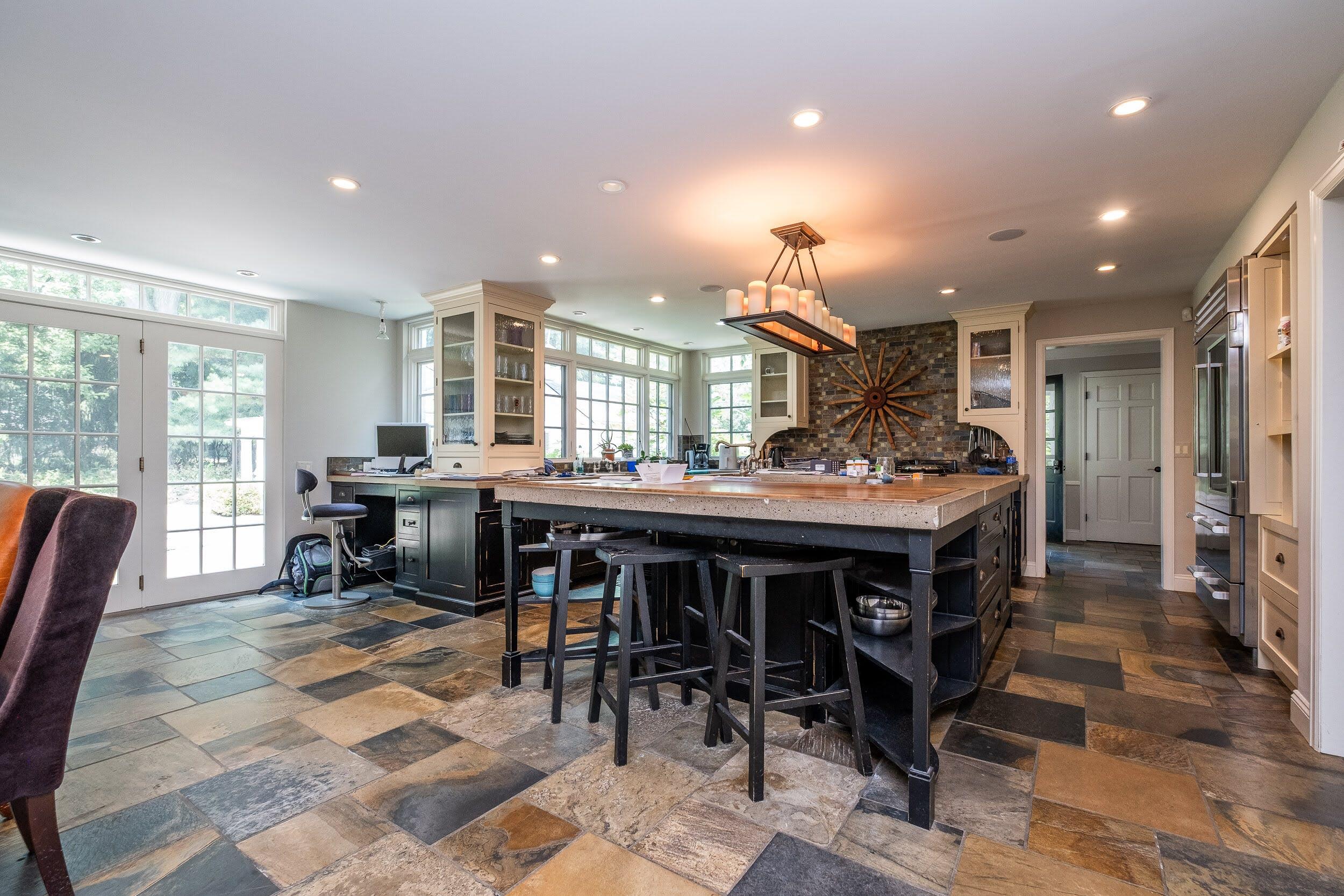 31677 Mountain View Road