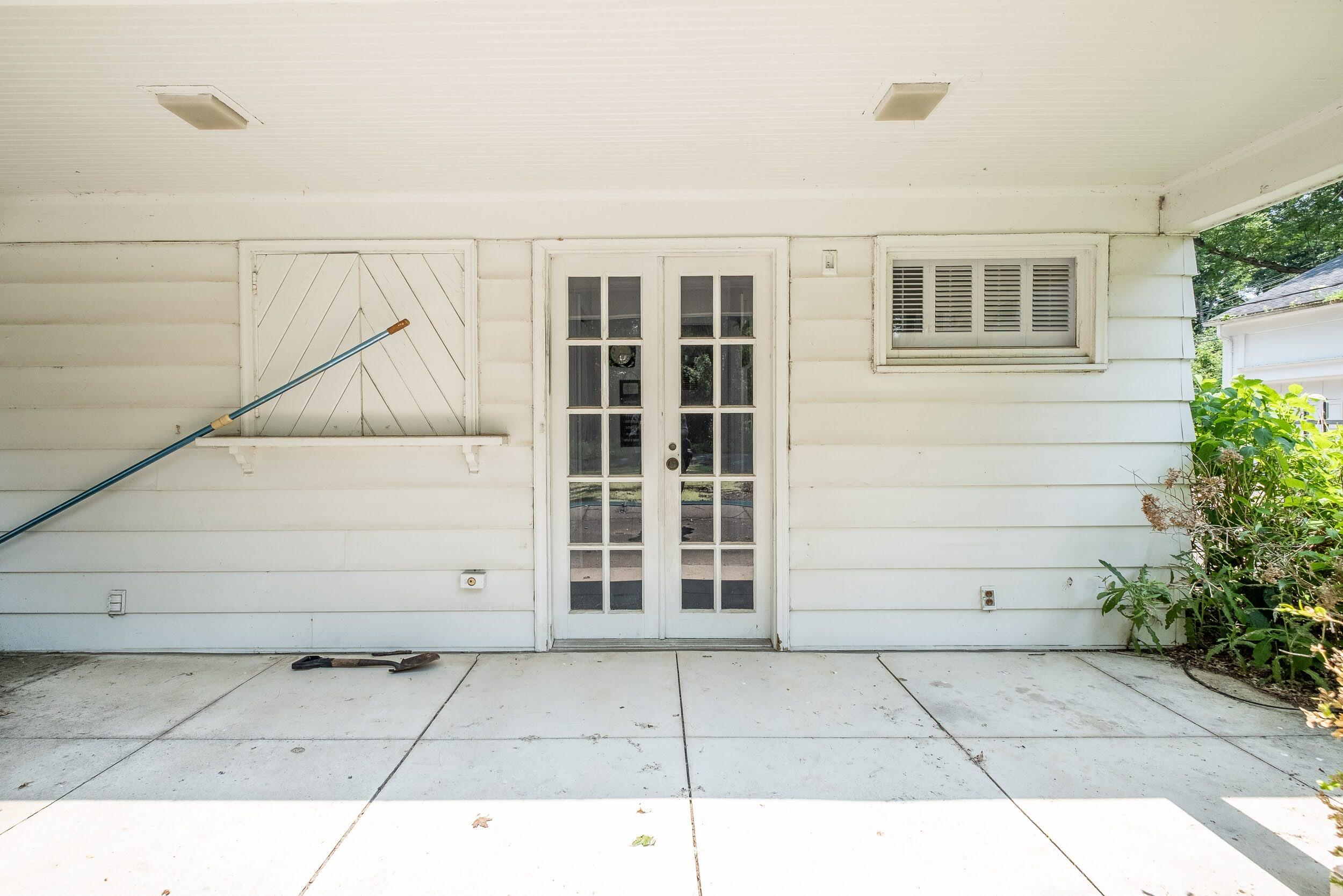31677 Mountain View Road