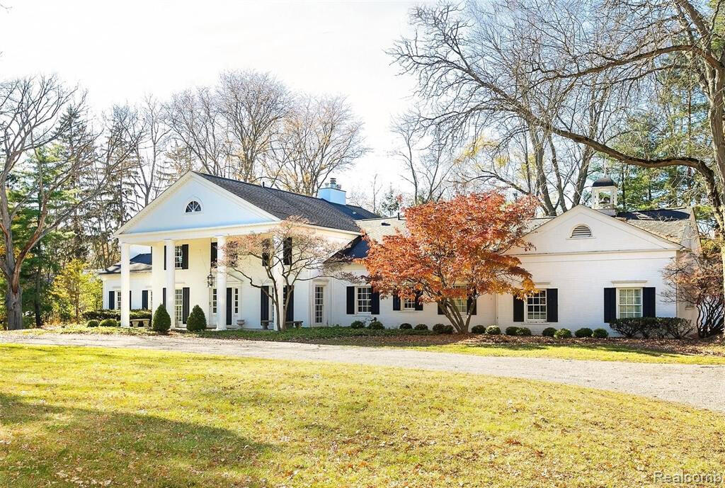 31677 Mountain View Road