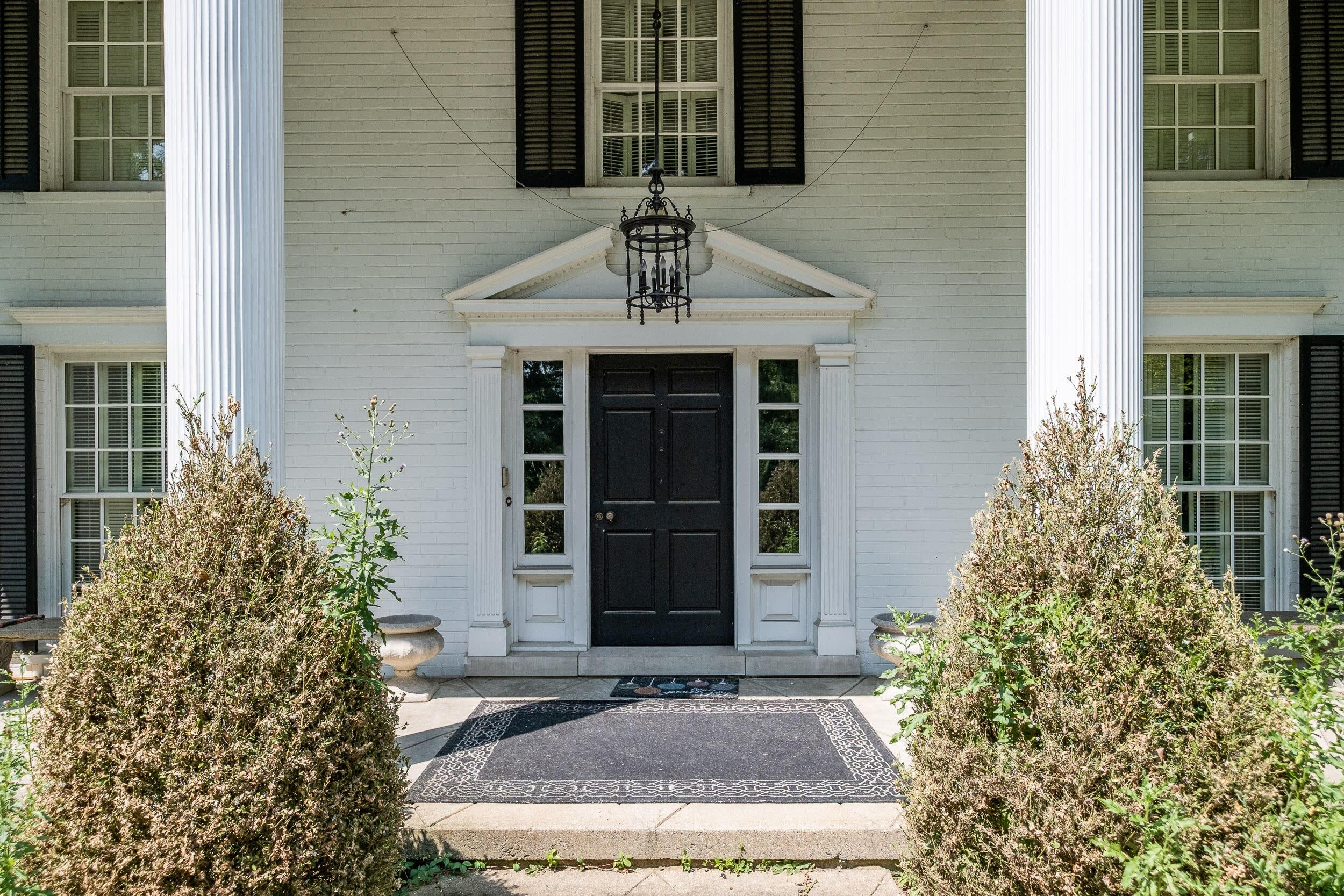 31677 Mountain View Road