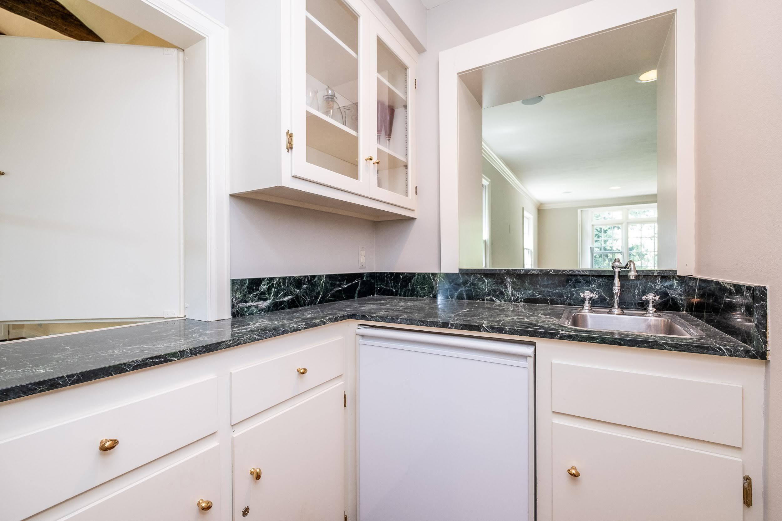 31677 Mountain View Road