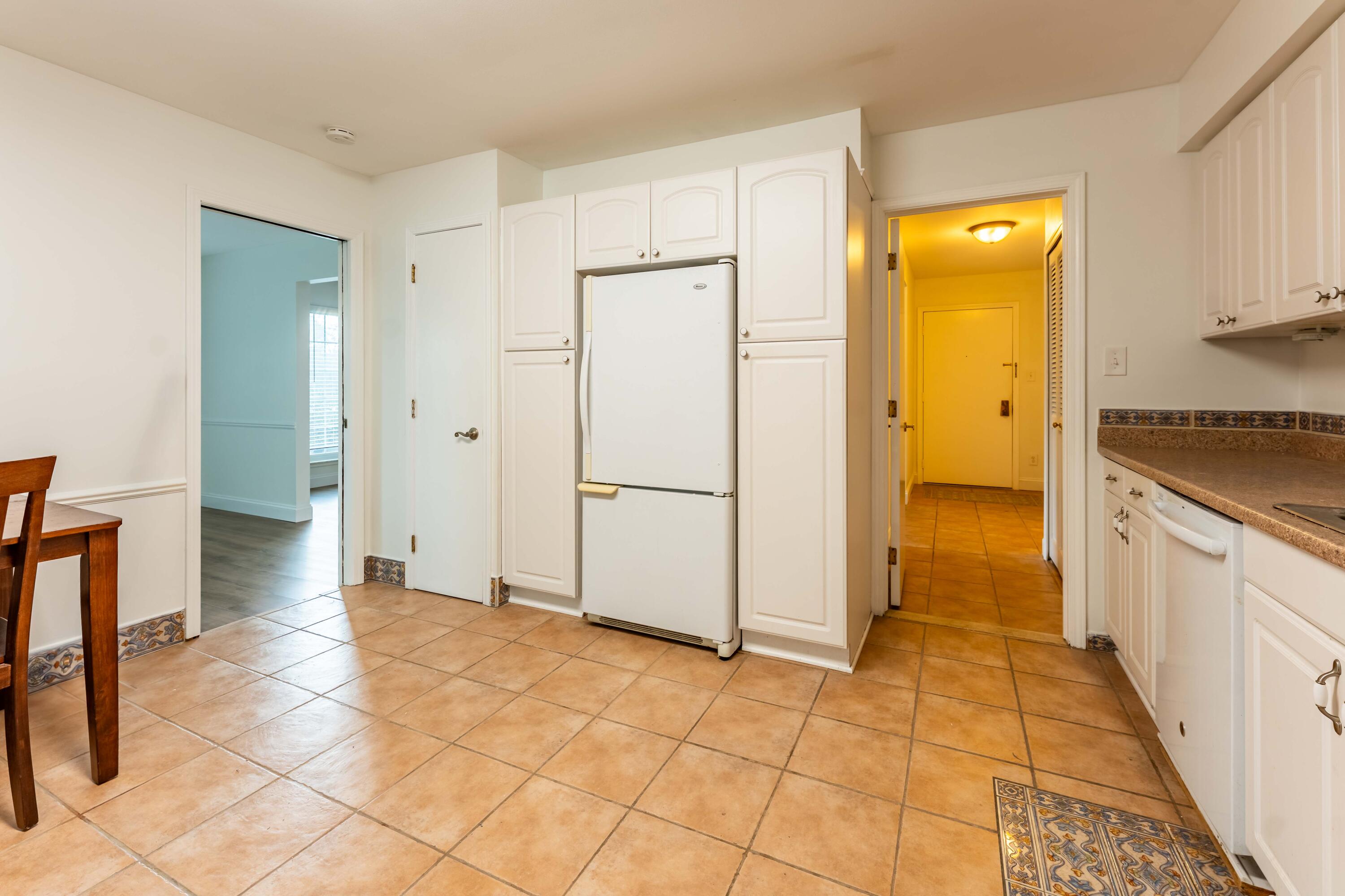 150 E Long Lake Road