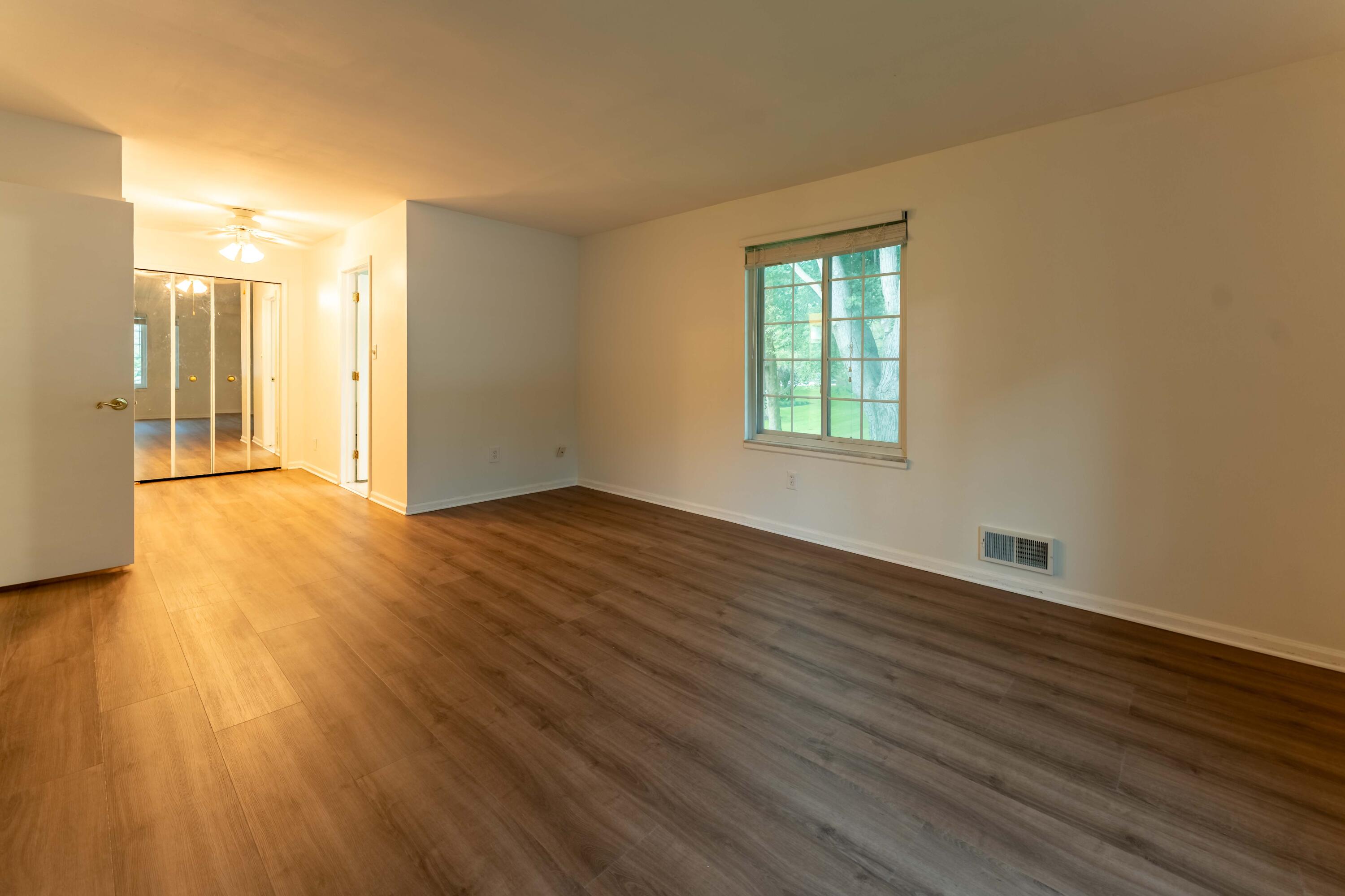 150 E Long Lake Road