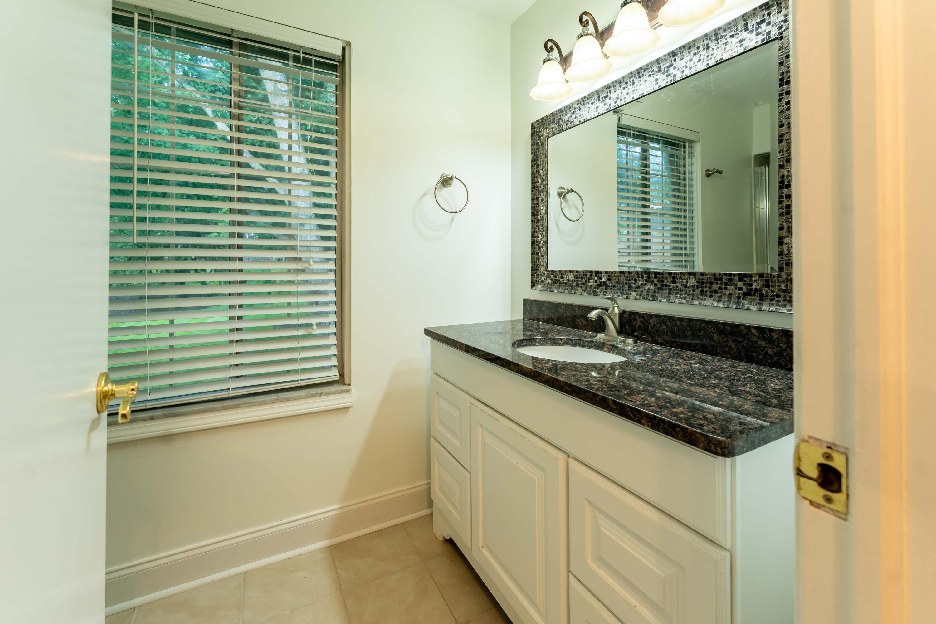 150 E Long Lake Road