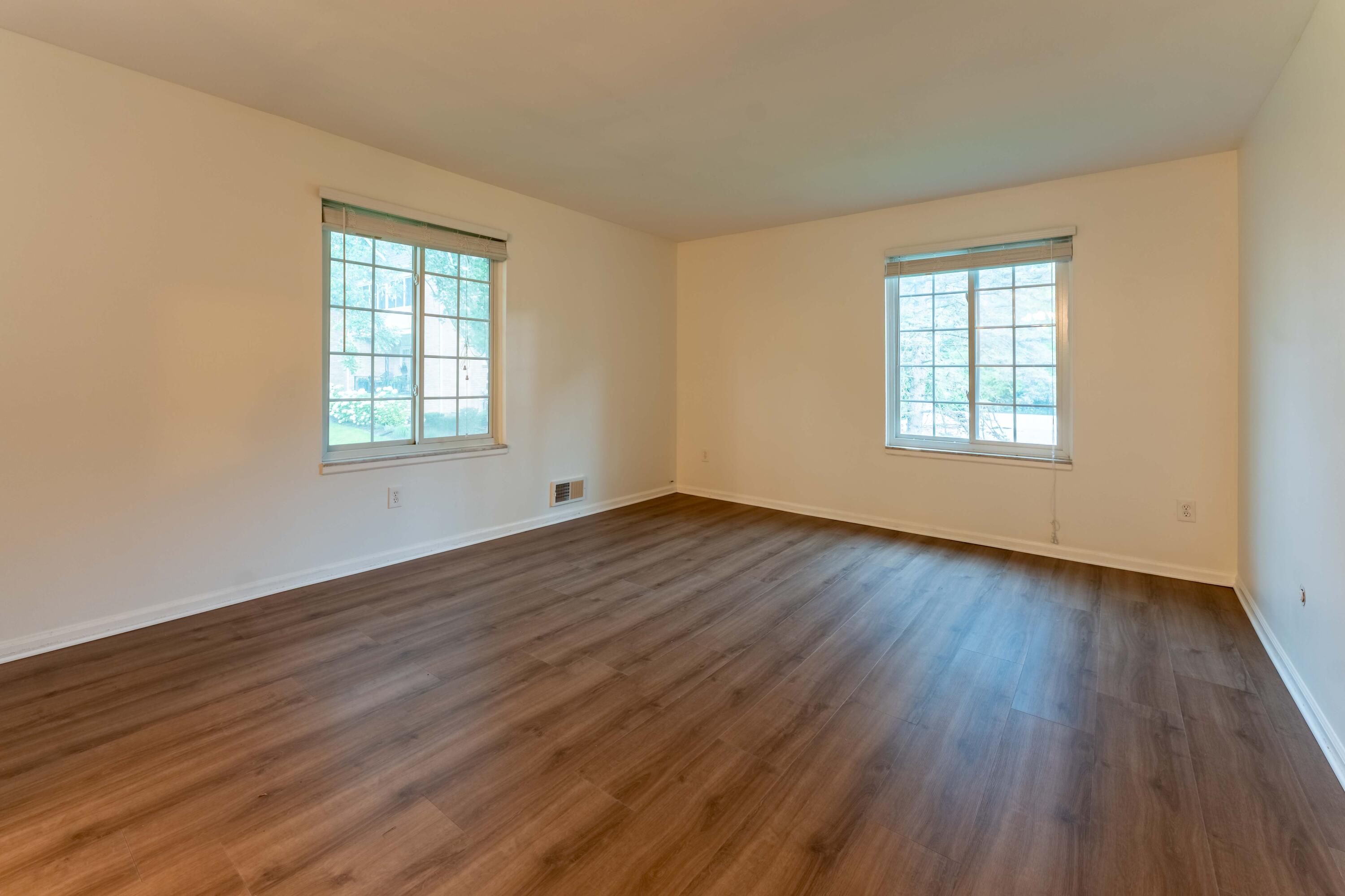 150 E Long Lake Road
