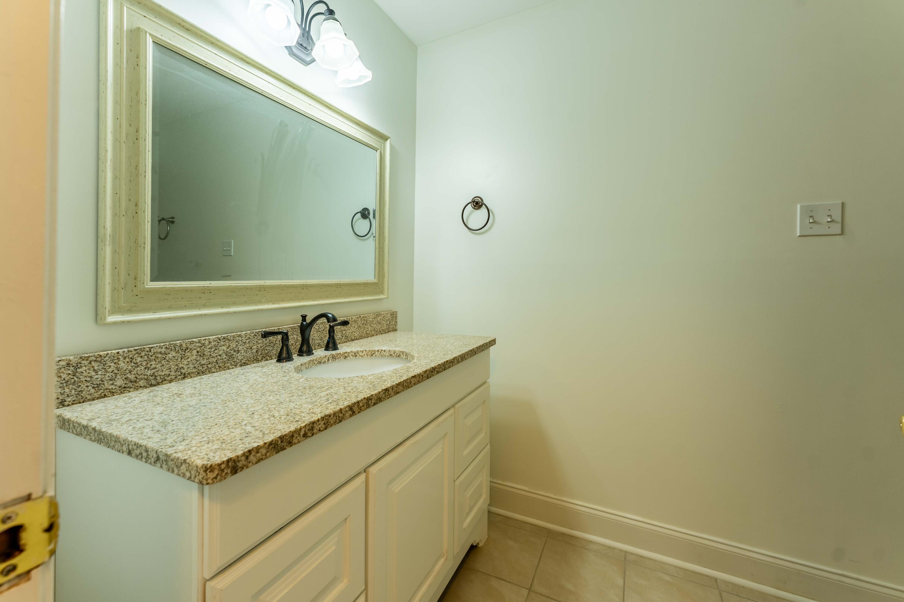 150 E Long Lake Road