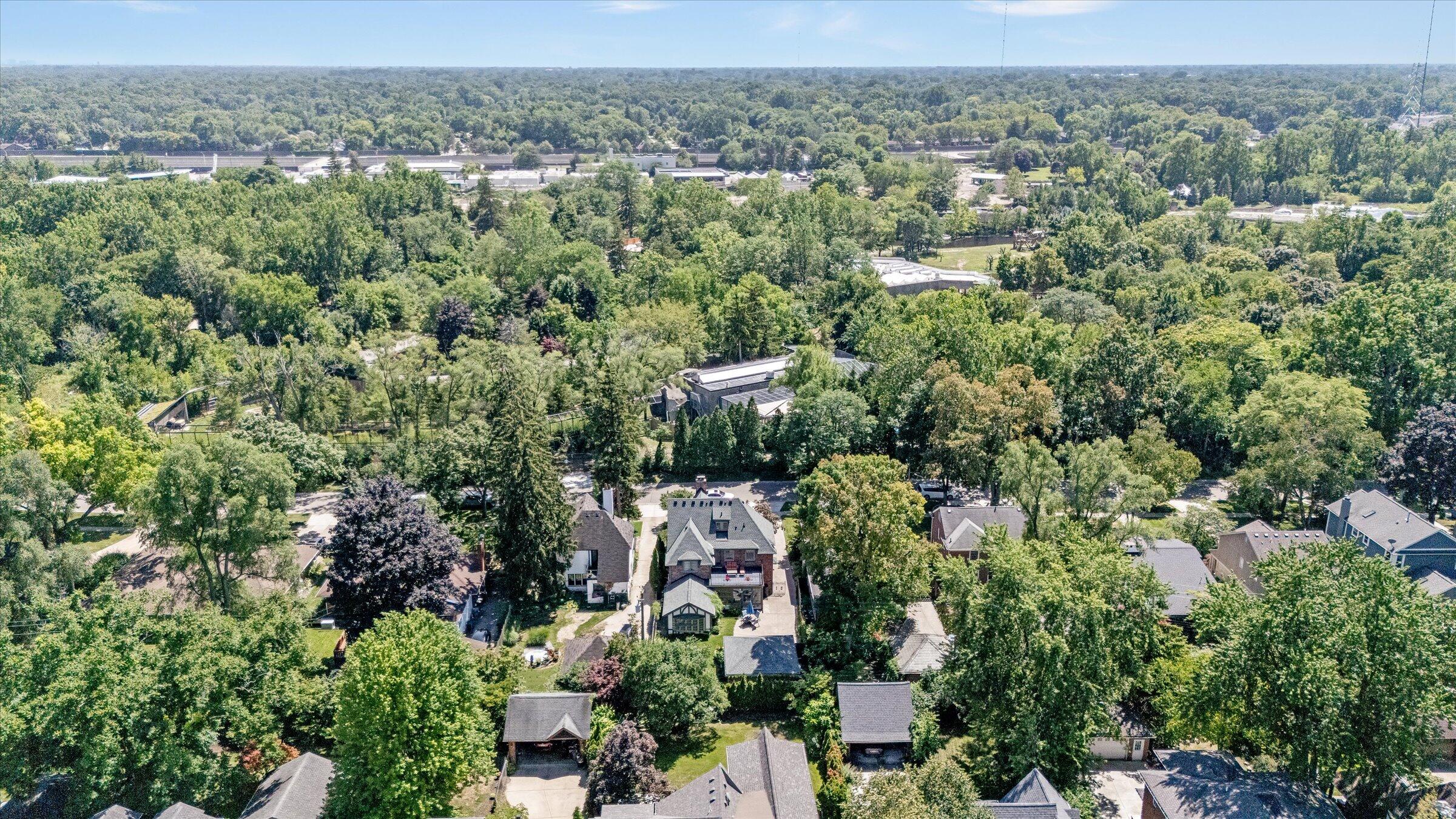8286 Huntington Road
