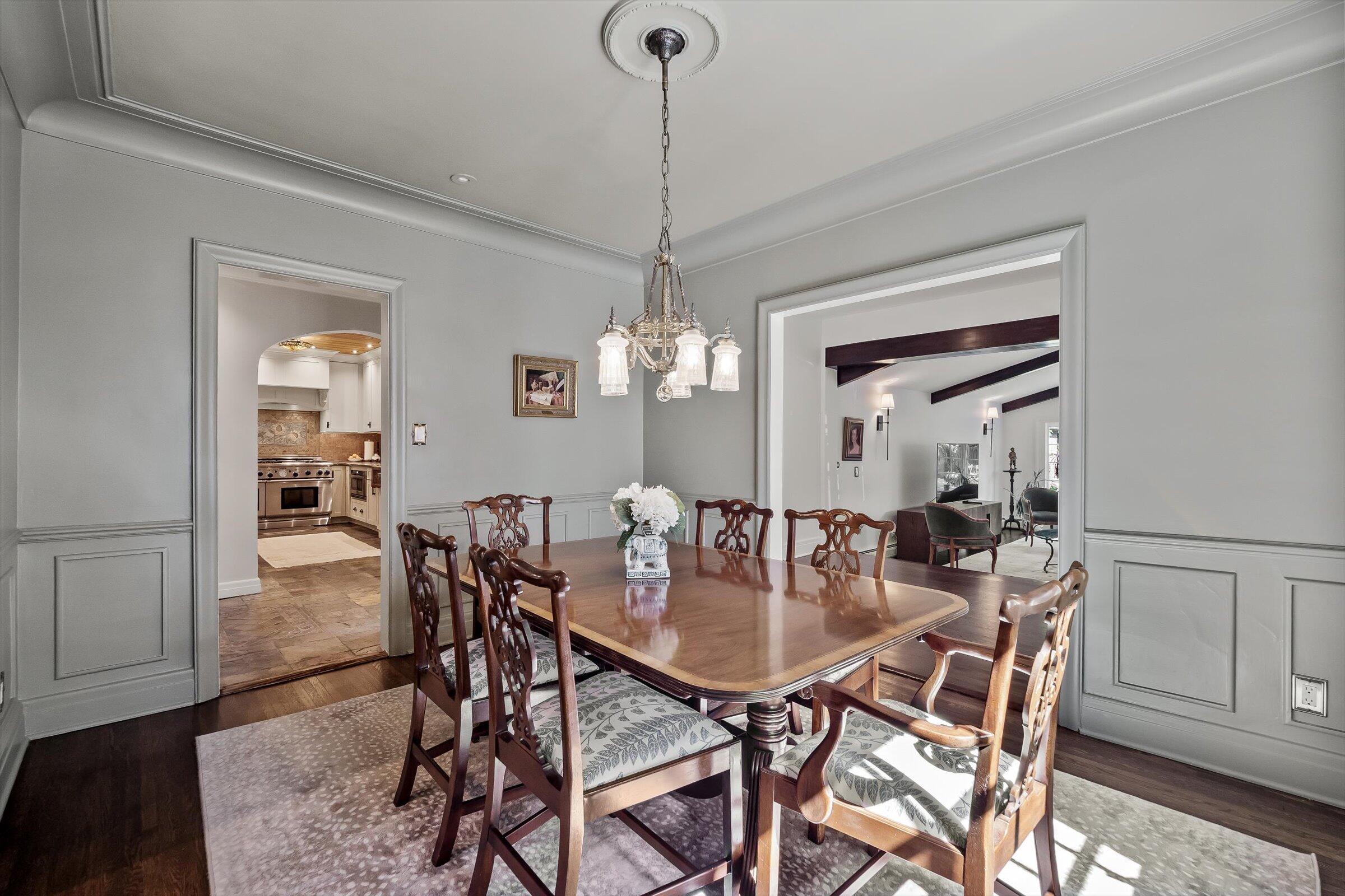 8286 Huntington Road