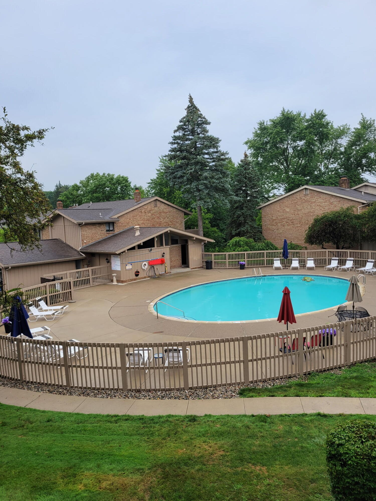 7411 Pebble Point