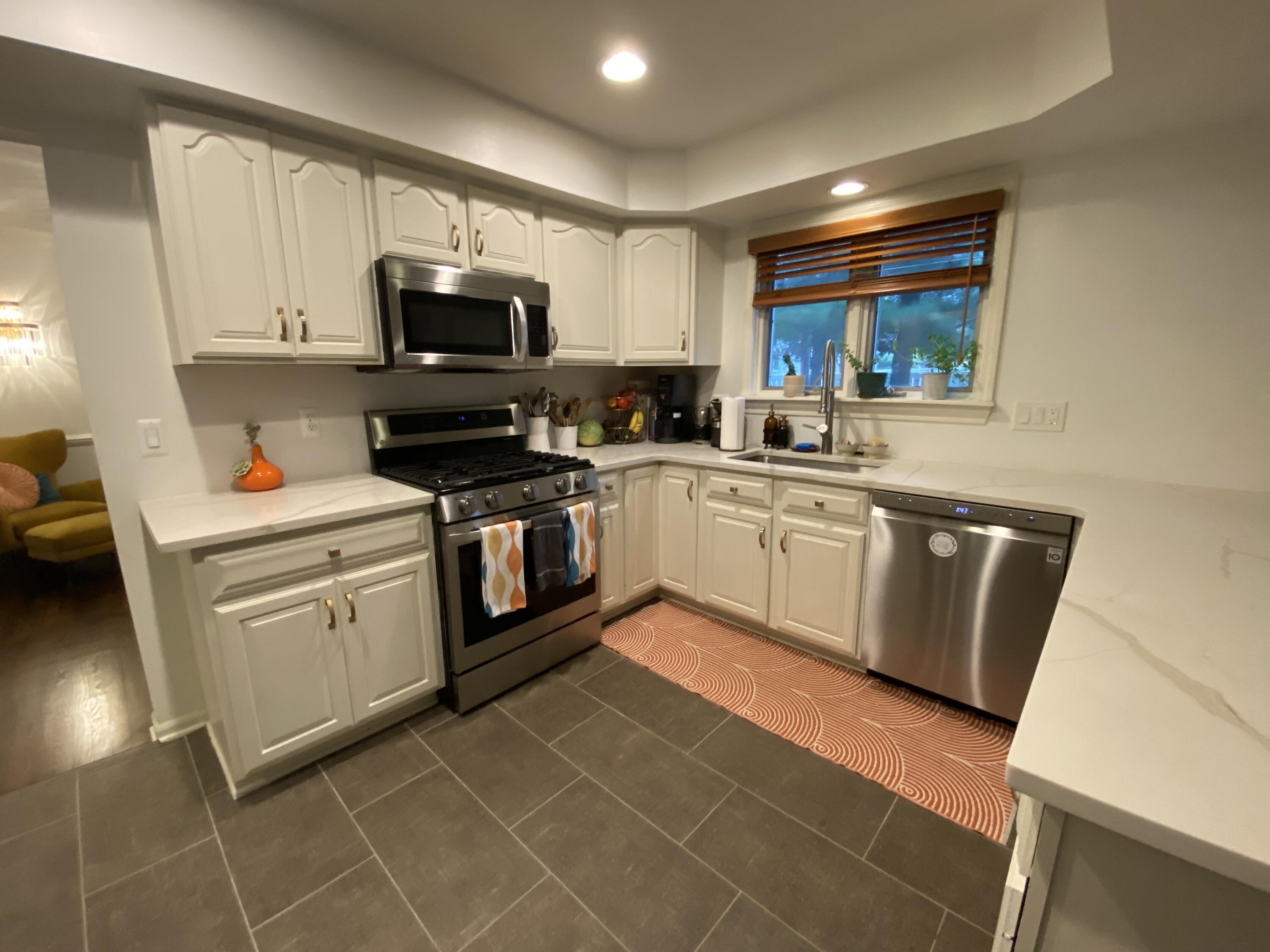 2539 Kingston Drive