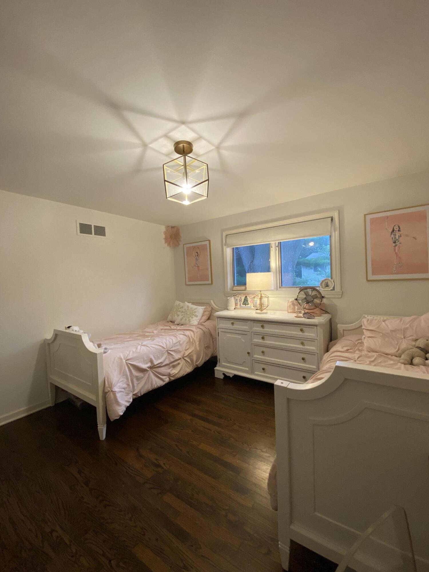 2539 Kingston Drive