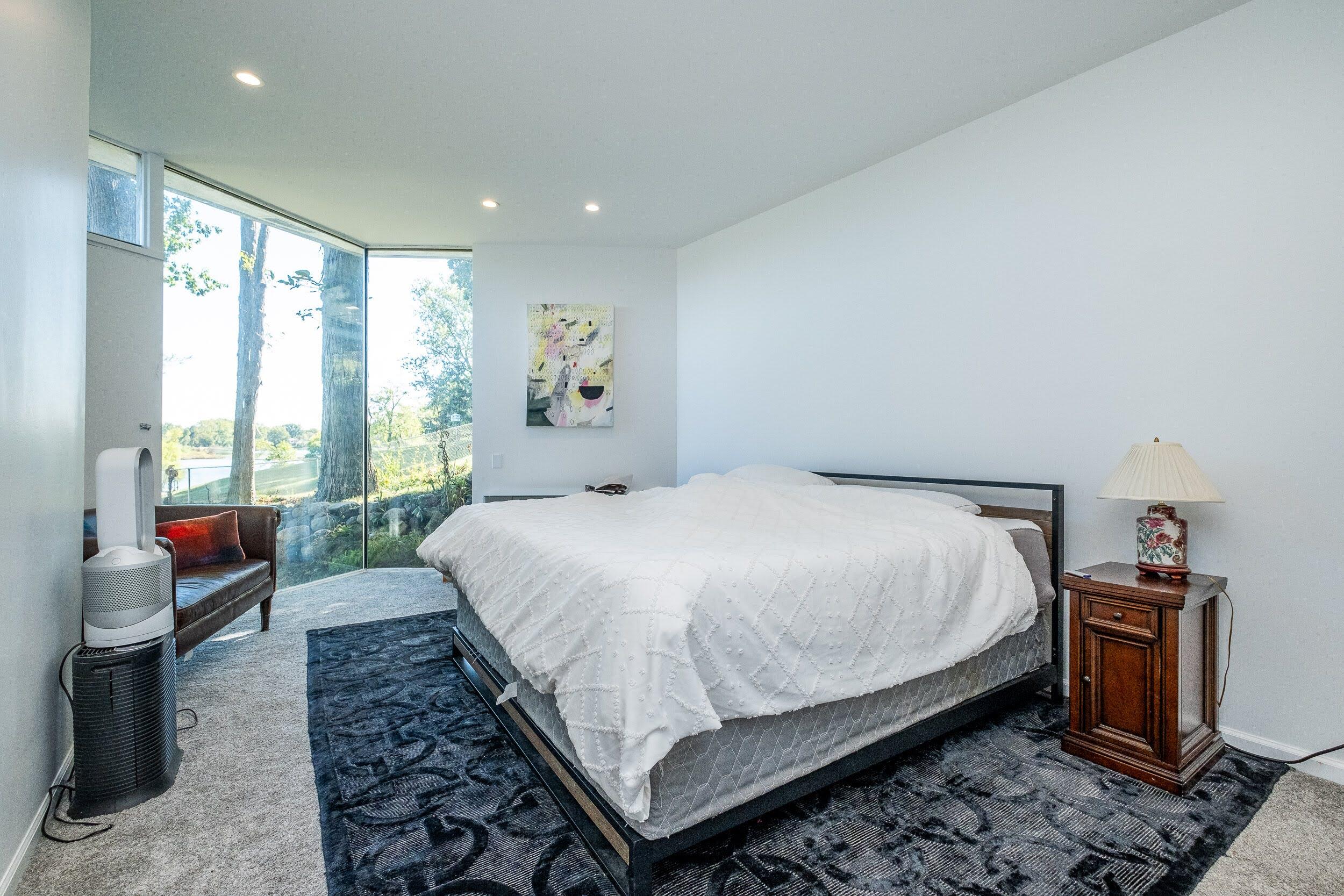 4000 Overlea Court