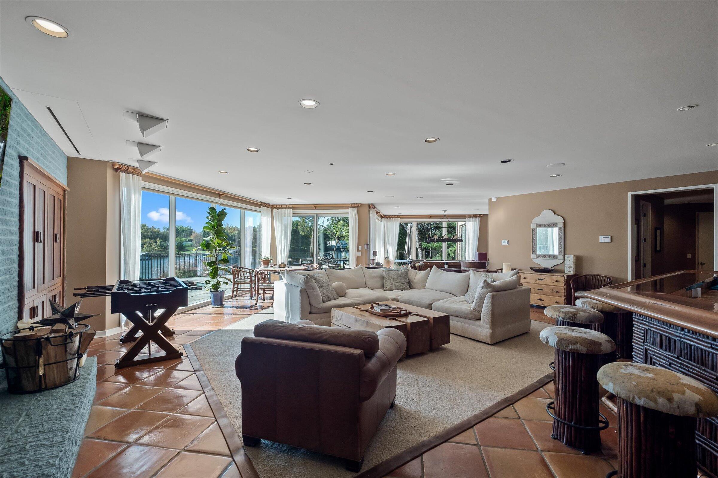 1735 Heron Ridge Drive