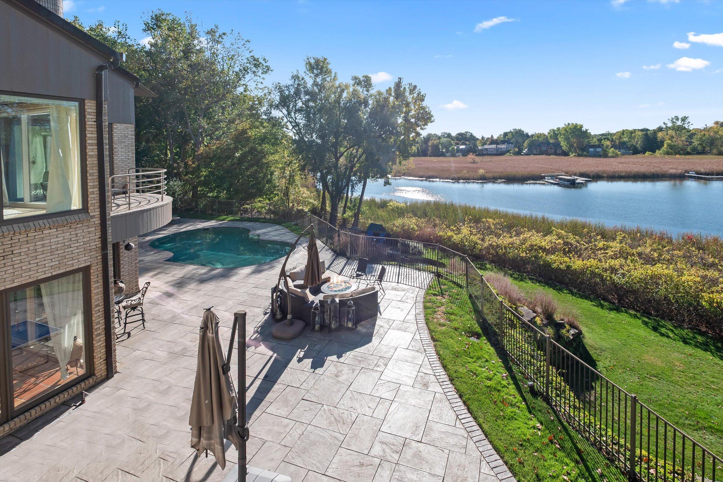 1735 Heron Ridge Drive