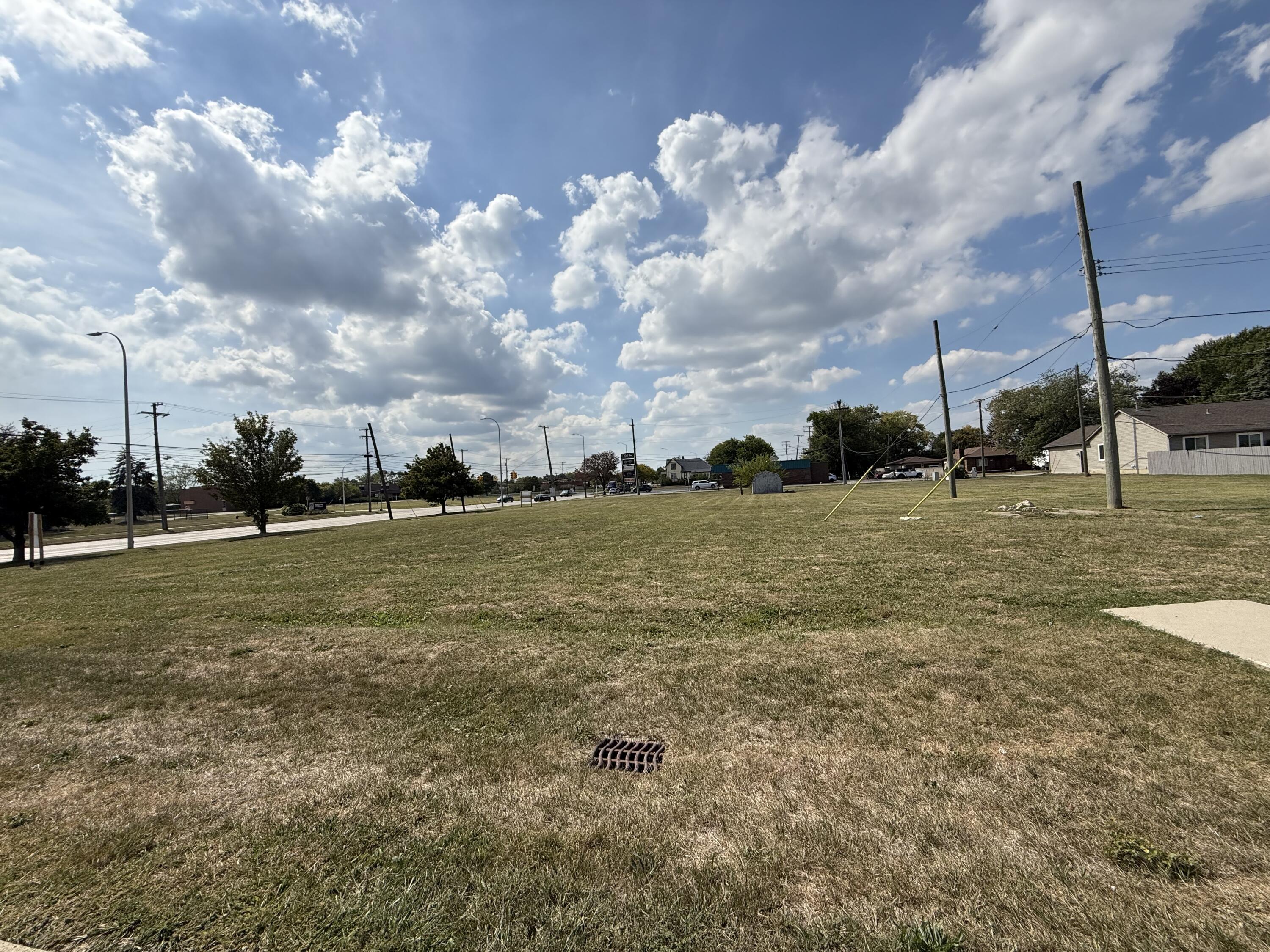 15468 Northline Rd