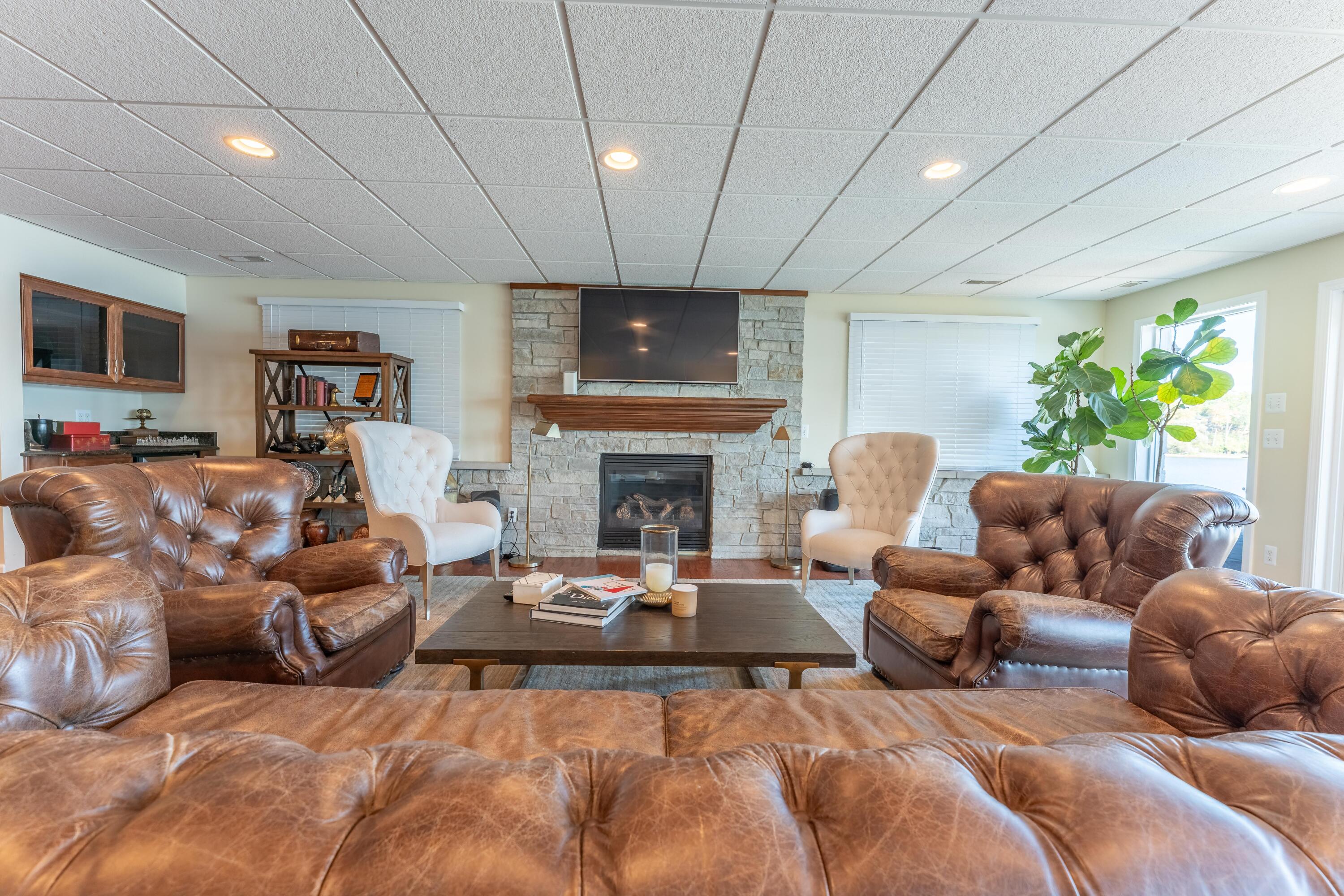 1675 Dell Rose Drive, Bloomfield Hills